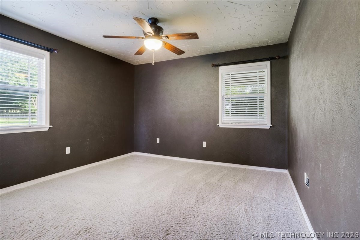 7939 W G Bar Road Property Photo 25