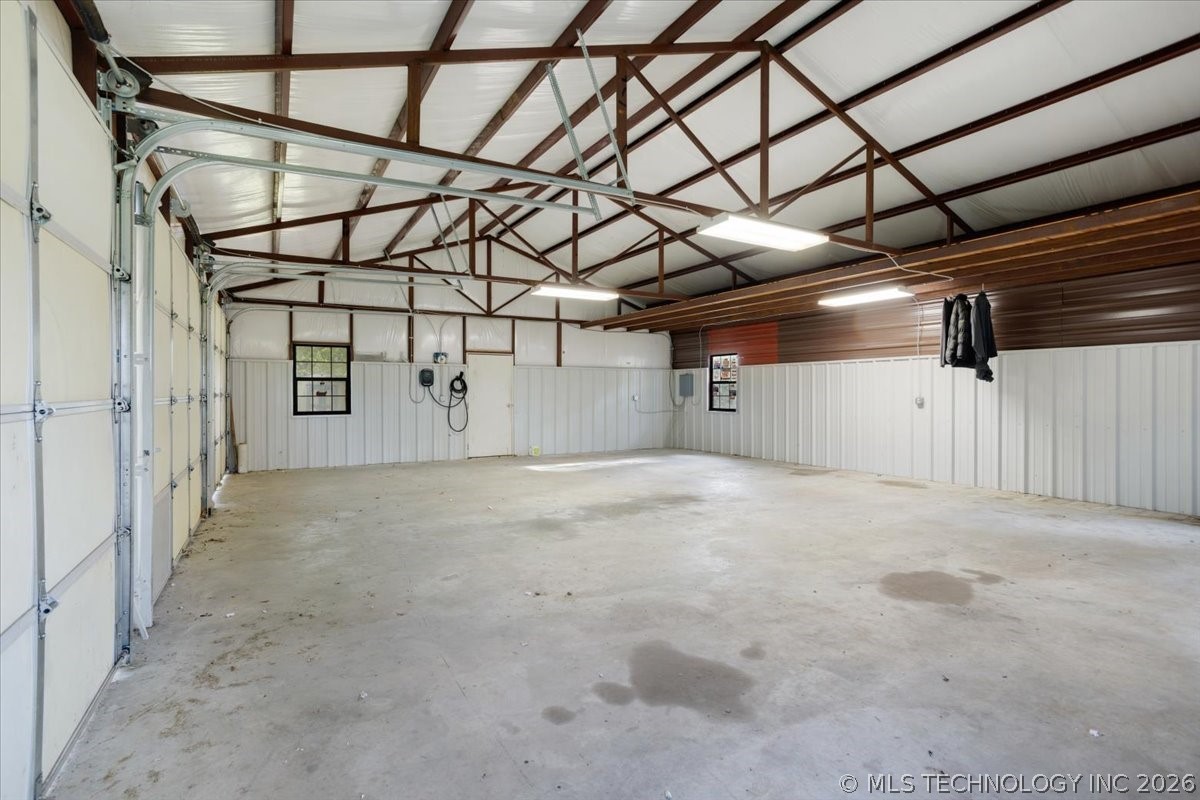 7939 W G Bar Road Property Photo 31