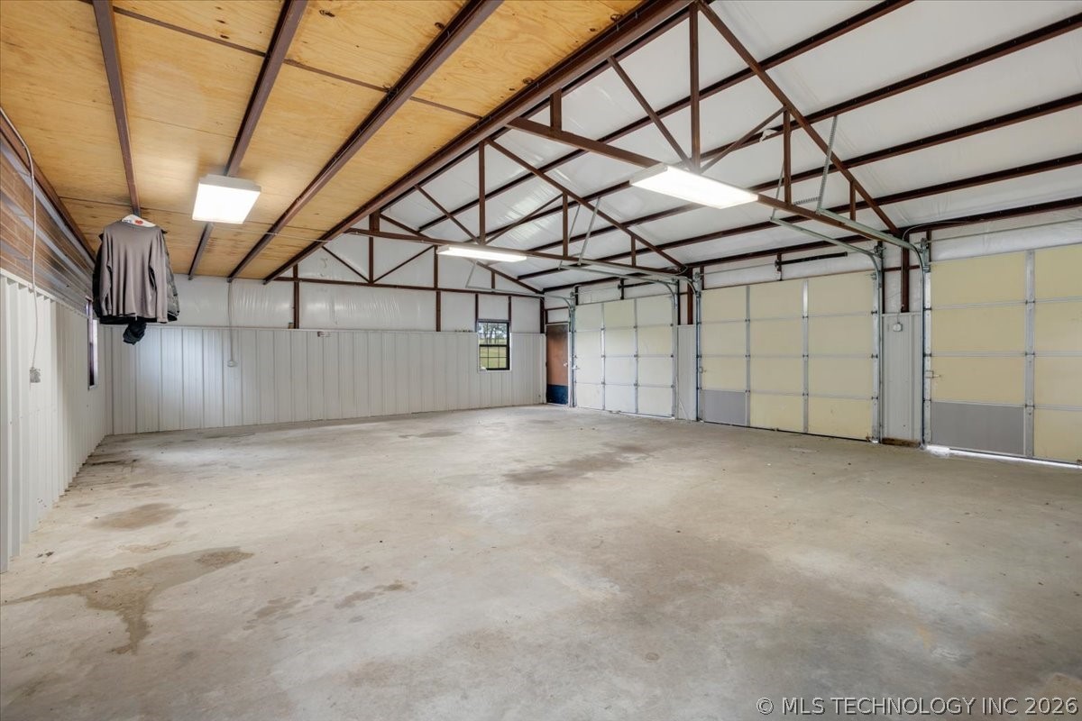 7939 W G Bar Road Property Photo 32