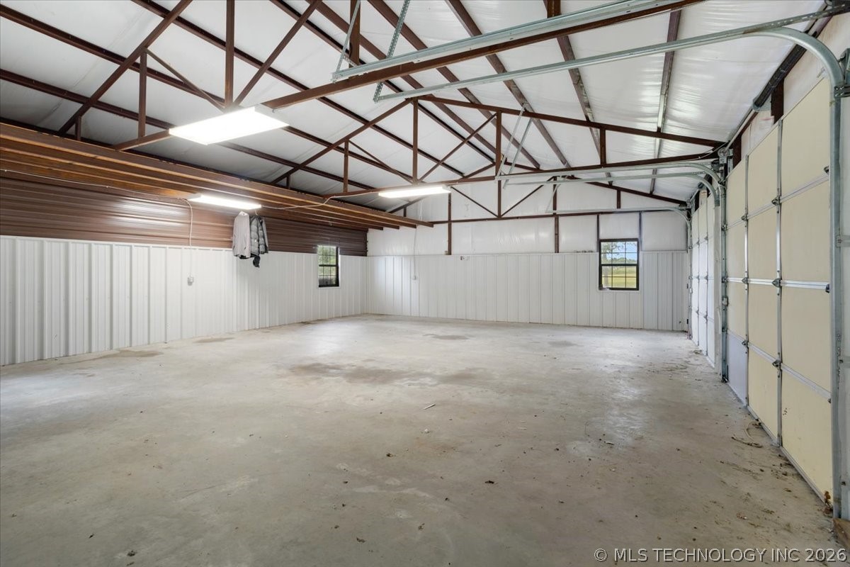 7939 W G Bar Road Property Photo 33