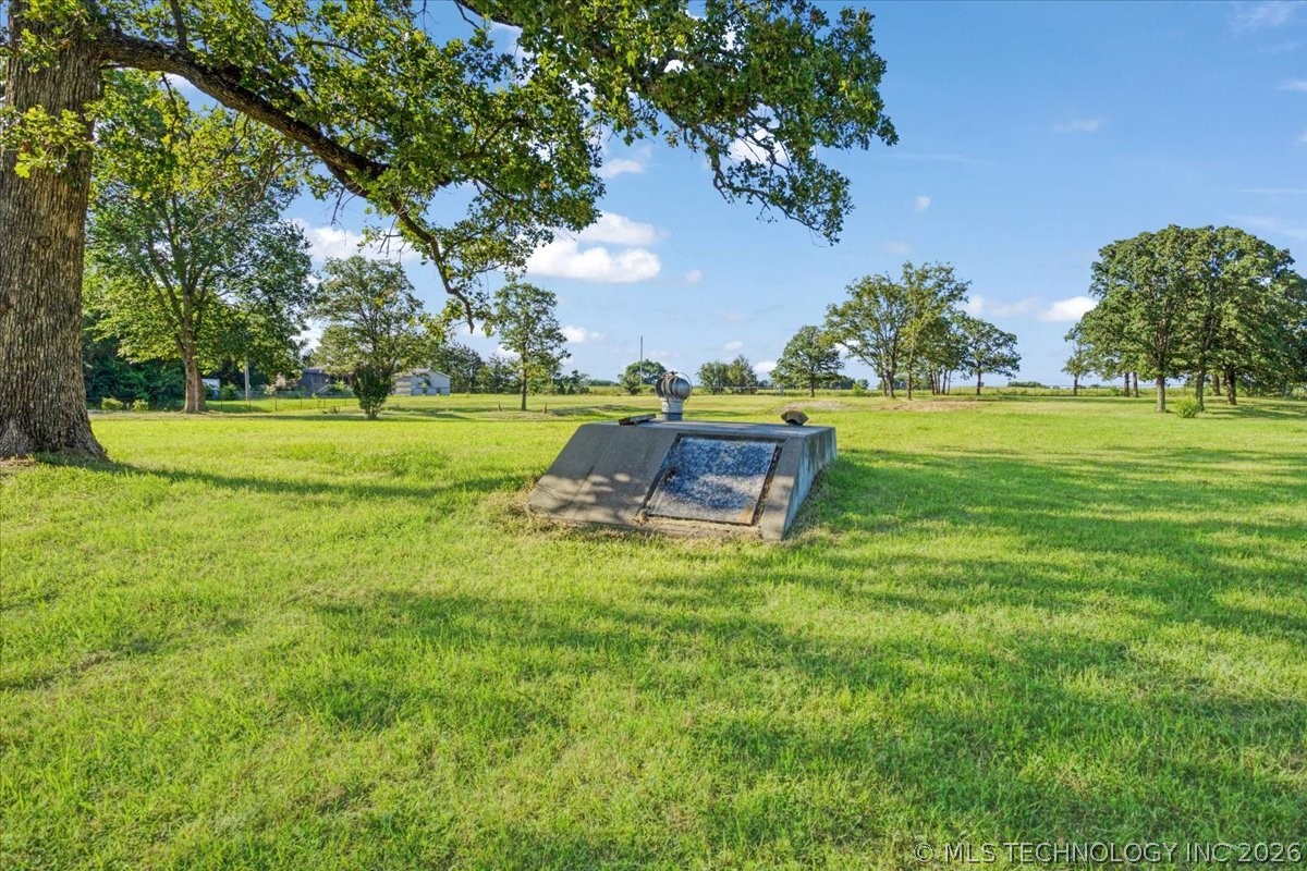 7939 W G Bar Road Property Photo 34