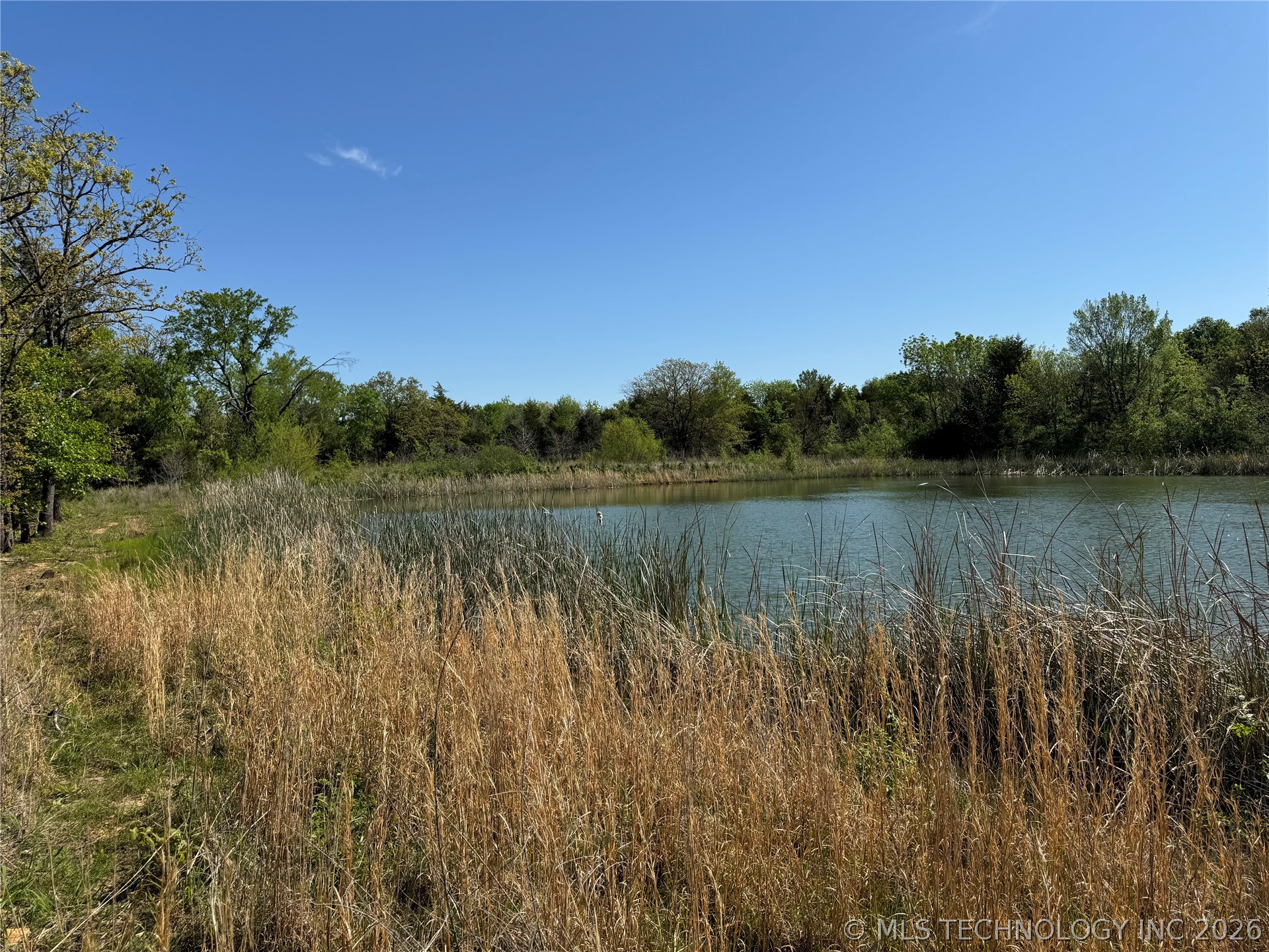 E Blue Creek Road Property Photo 3
