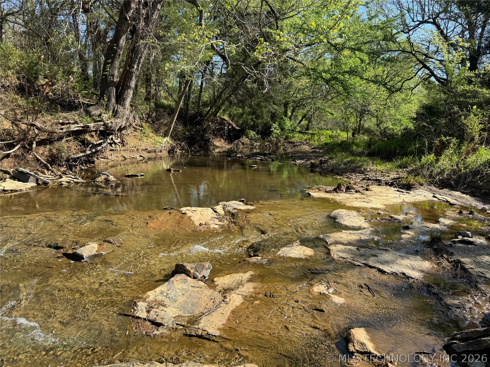 E Blue Creek Road Property Photo 33