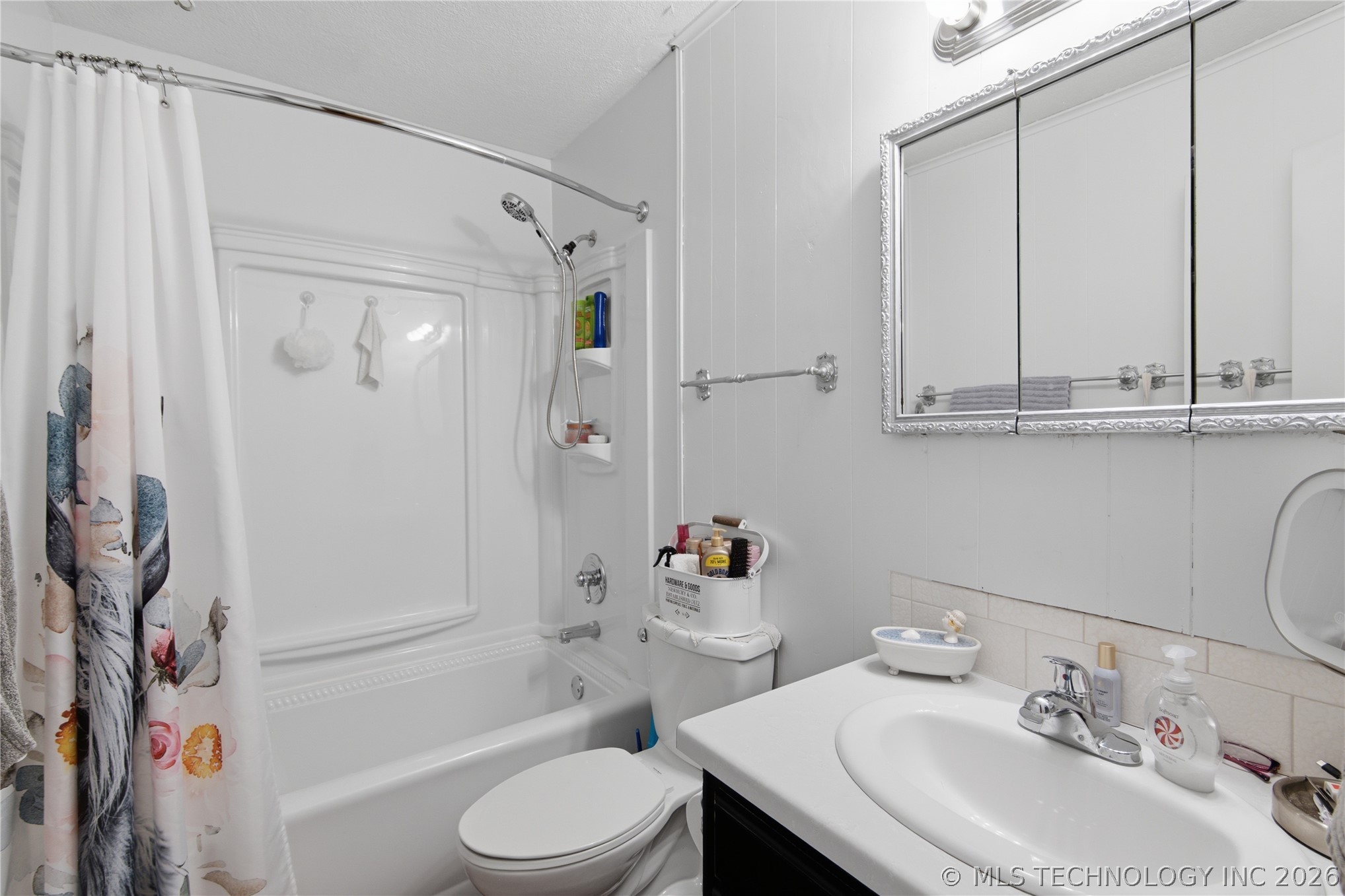 800 N Ross Property Photo 17