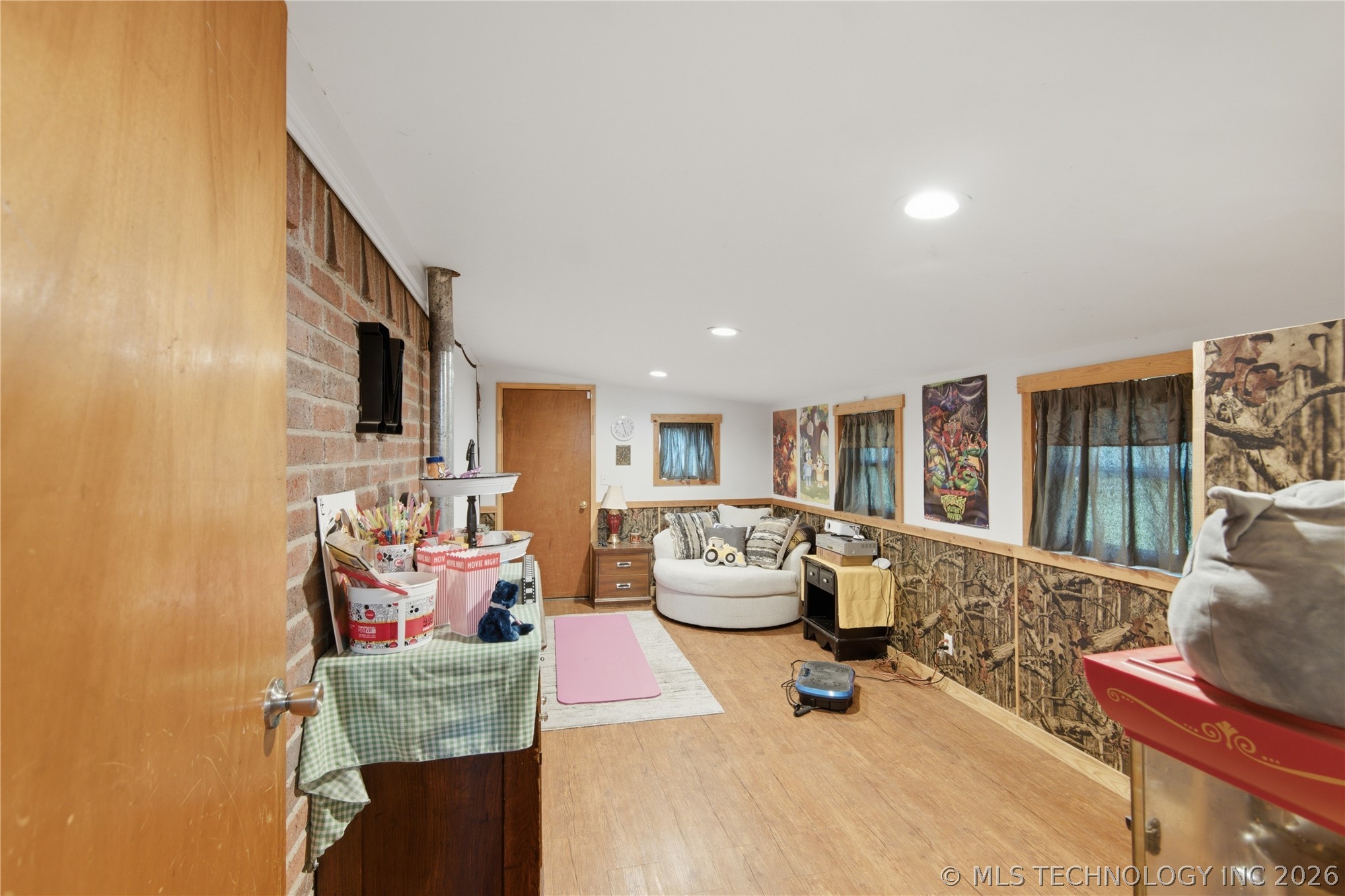 800 N Ross Property Photo 20