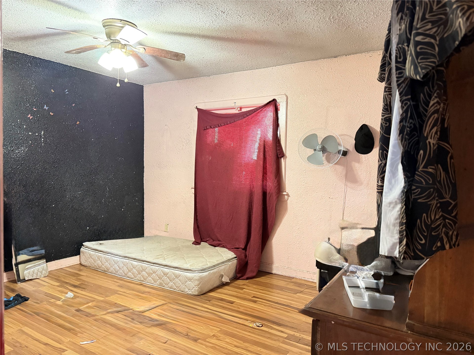311 E 4th Avenue Property Photo 7