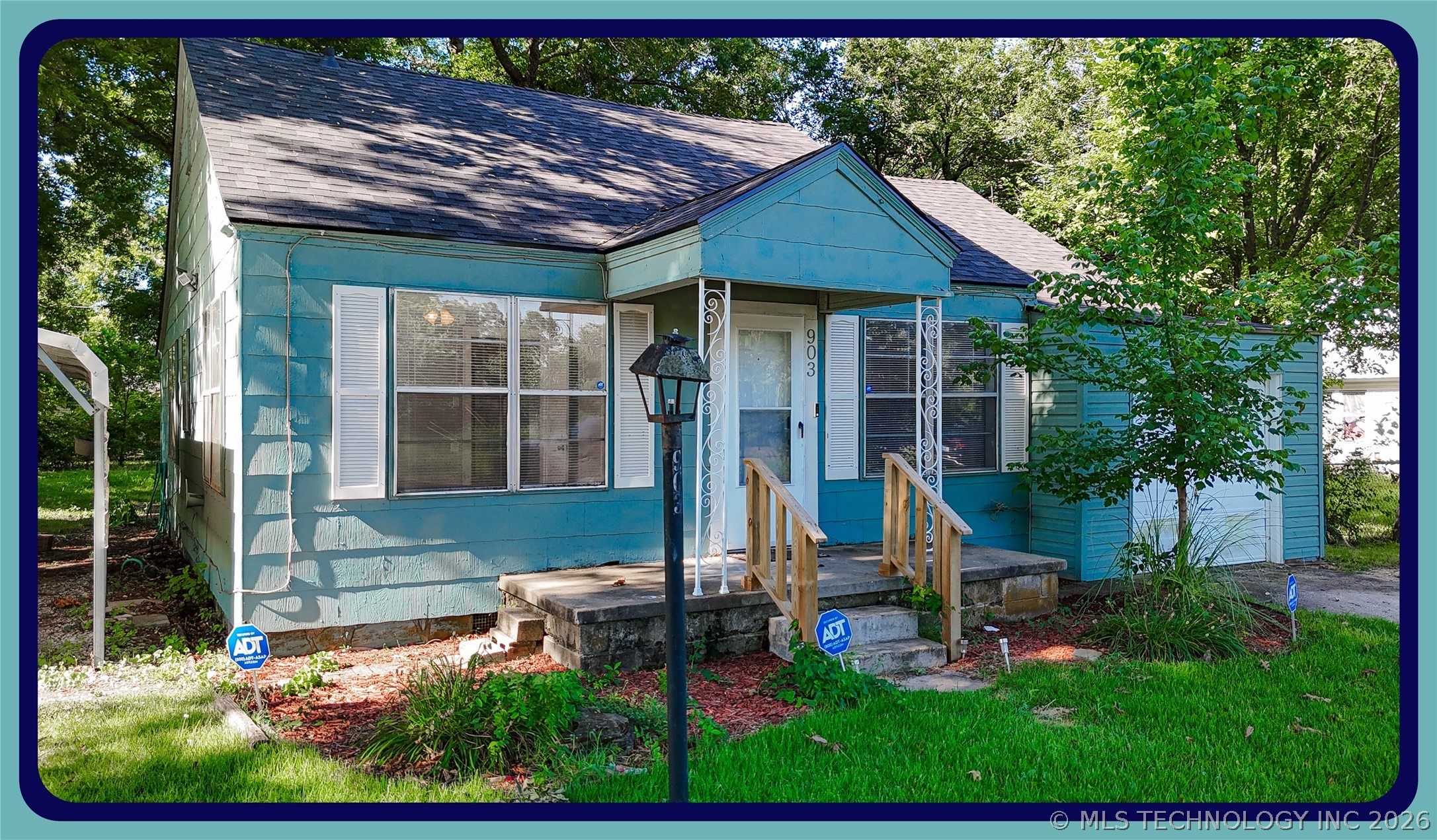 903 E Beverly Street Property Photo 1