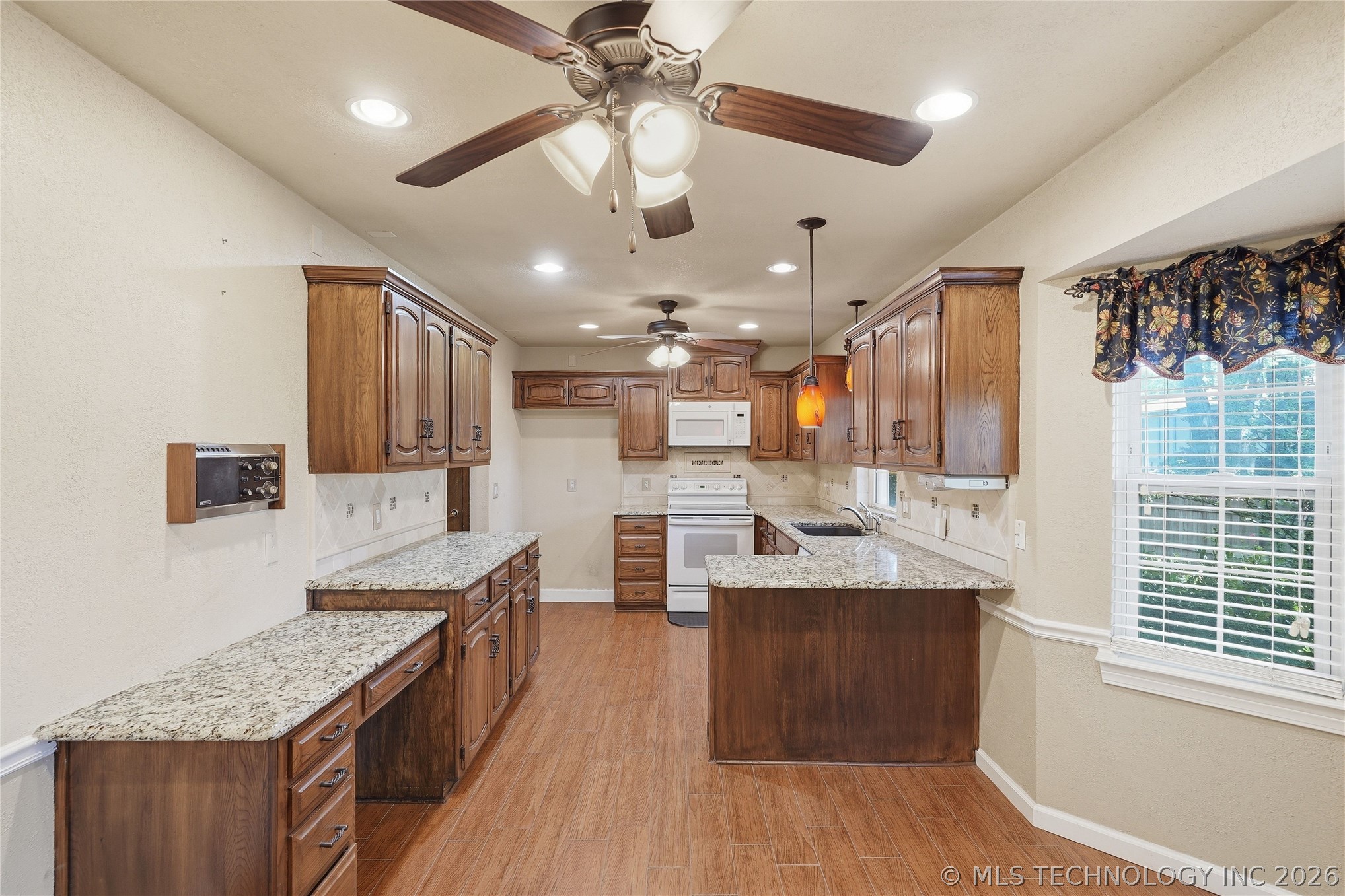 3776 E 82nd Court Property Photo 15