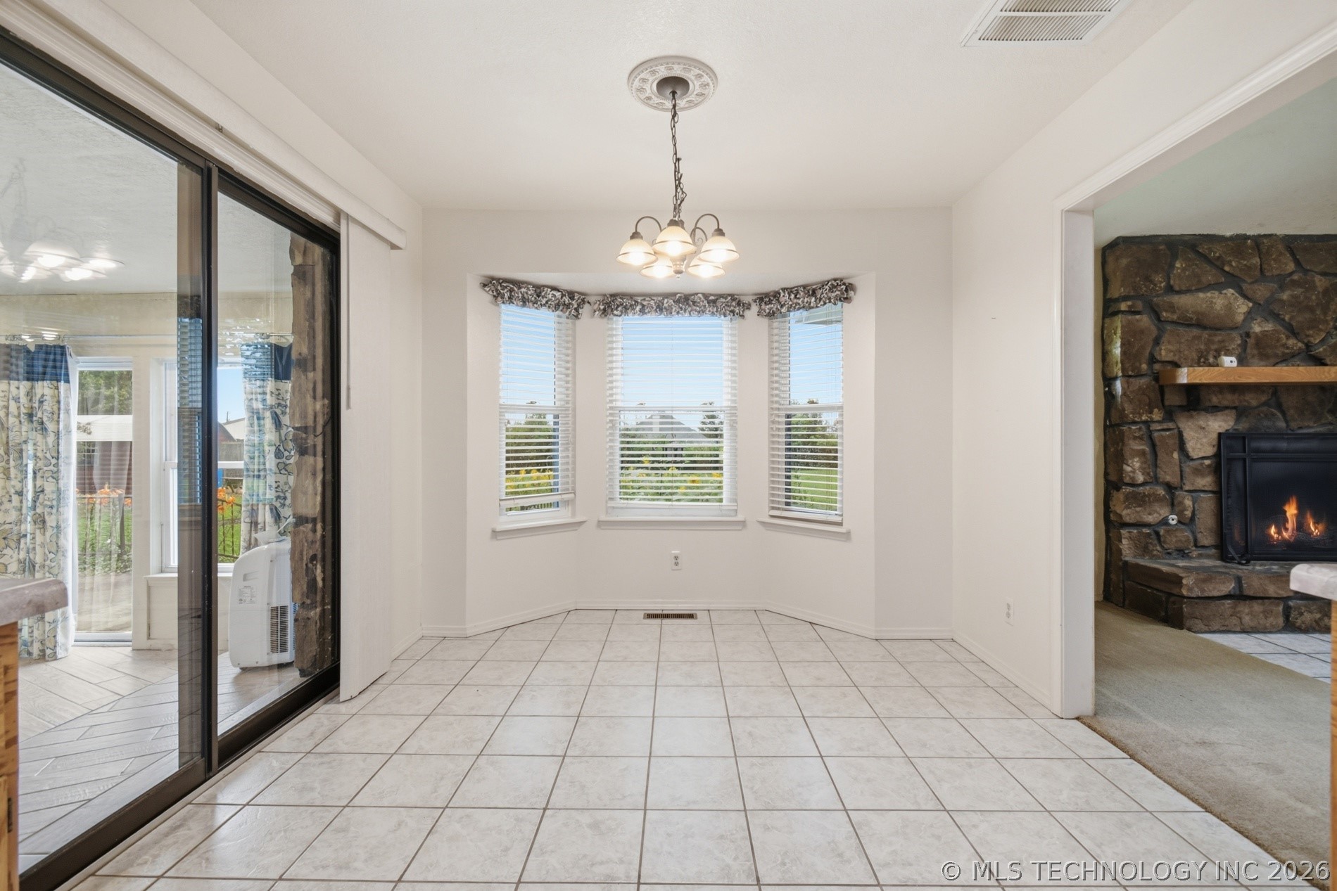 23734 S Southridge Drive Property Photo 13