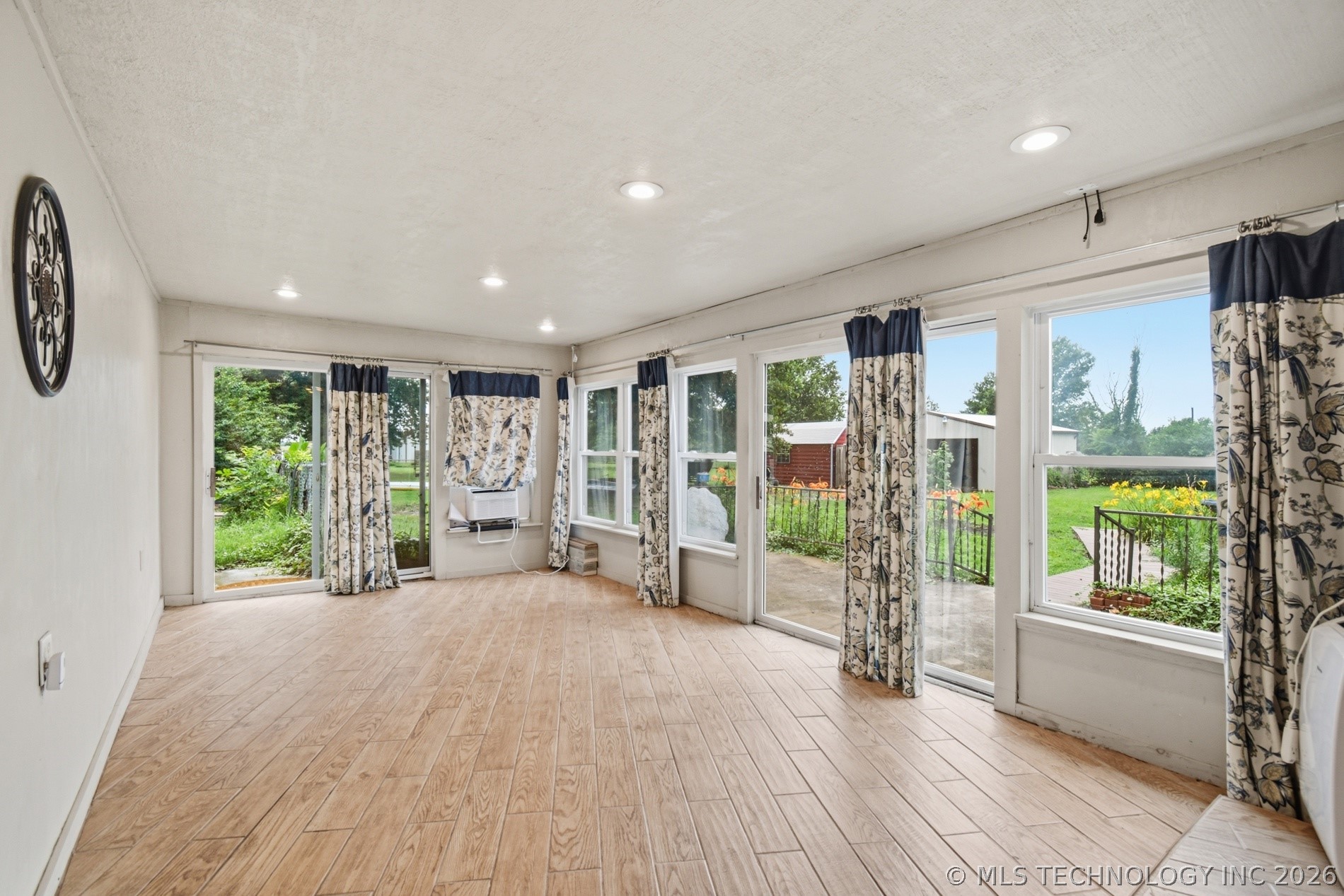 23734 S Southridge Drive Property Photo 15