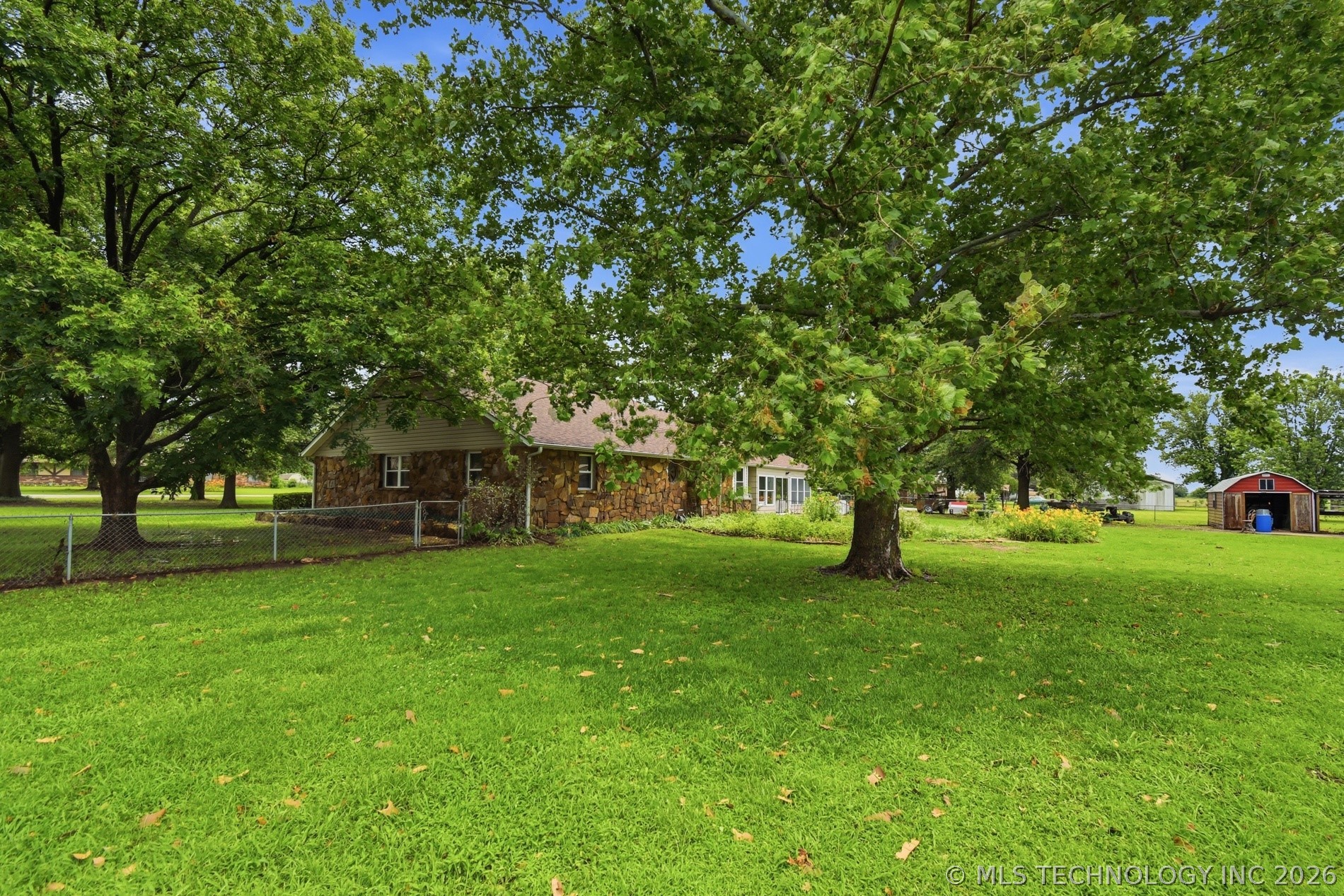 23734 S Southridge Drive Property Photo 33
