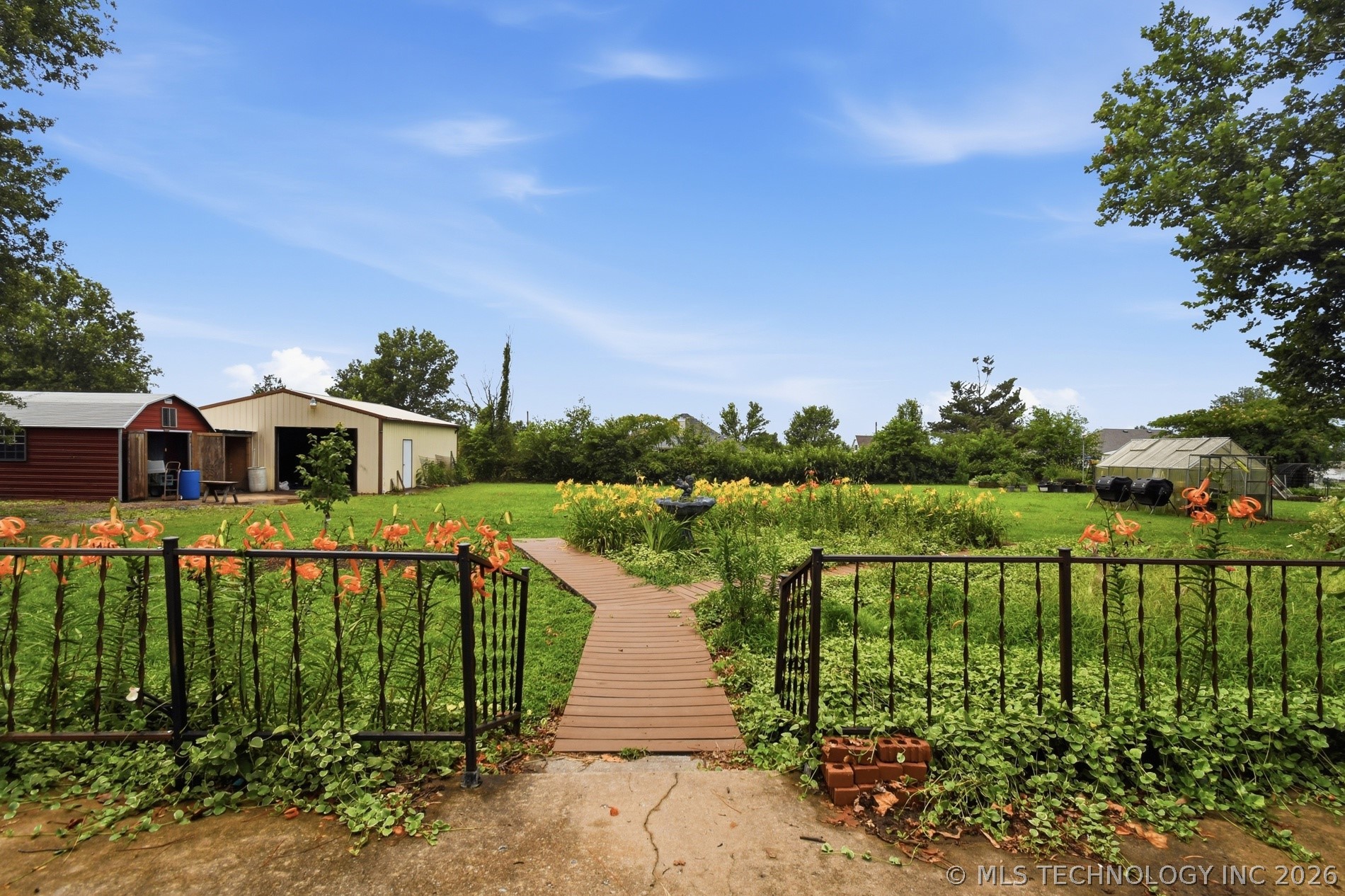 23734 S Southridge Drive Property Photo 42