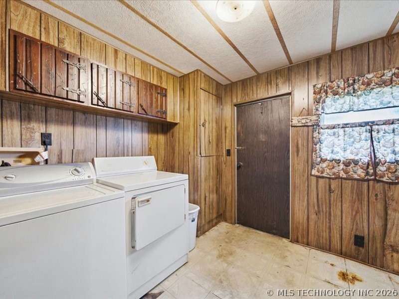 437874 E 278 Property Photo 17