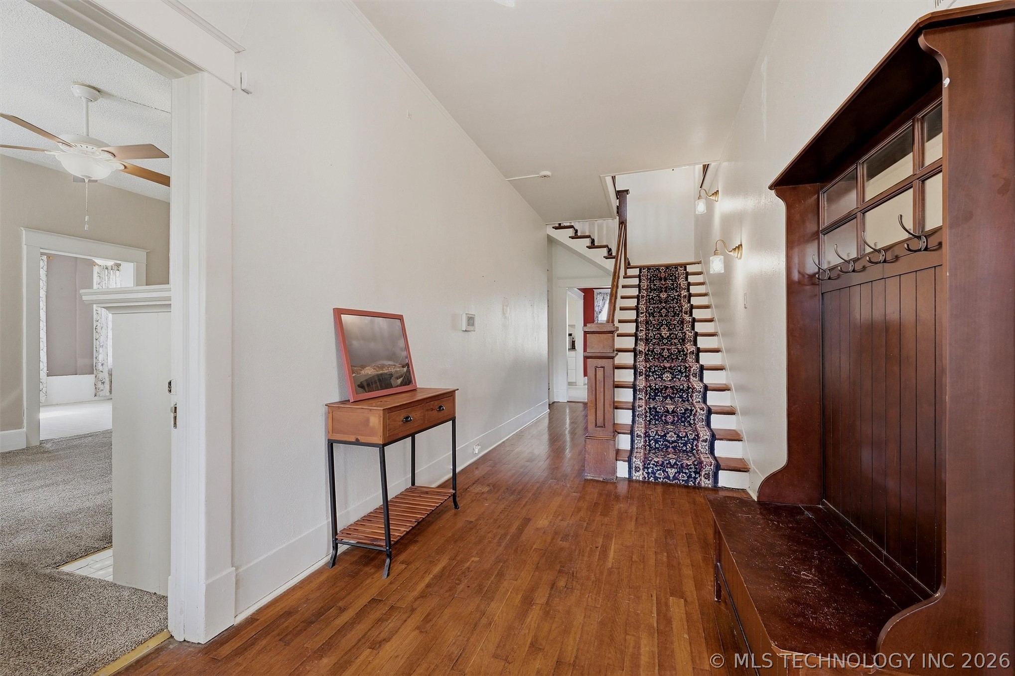 809 W Elm Street Property Photo 8