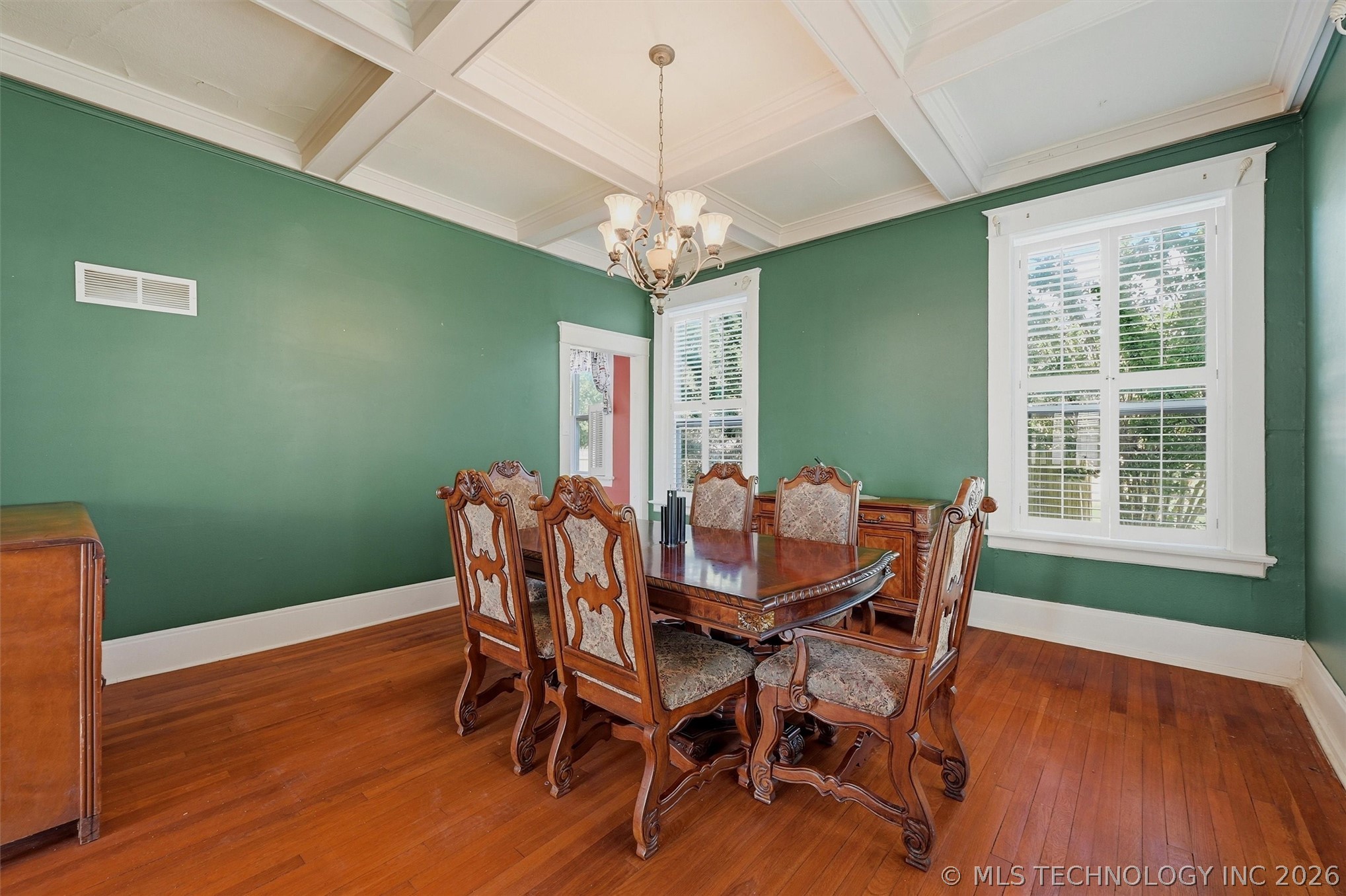 809 W Elm Street Property Photo 13