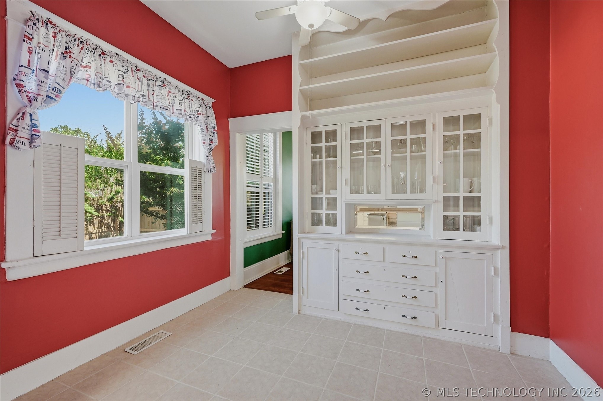 809 W Elm Street Property Photo 17