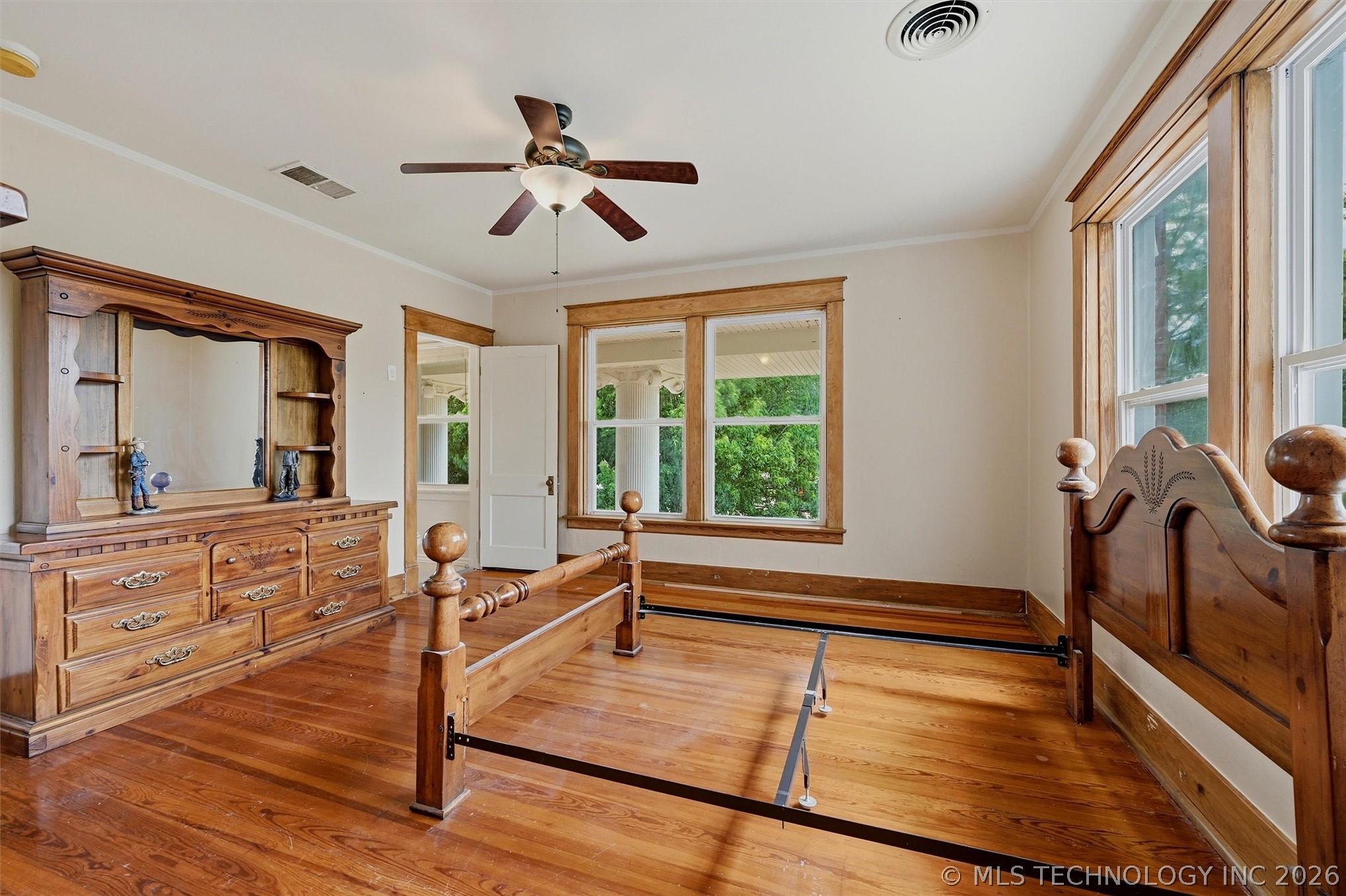 809 W Elm Street Property Photo 27