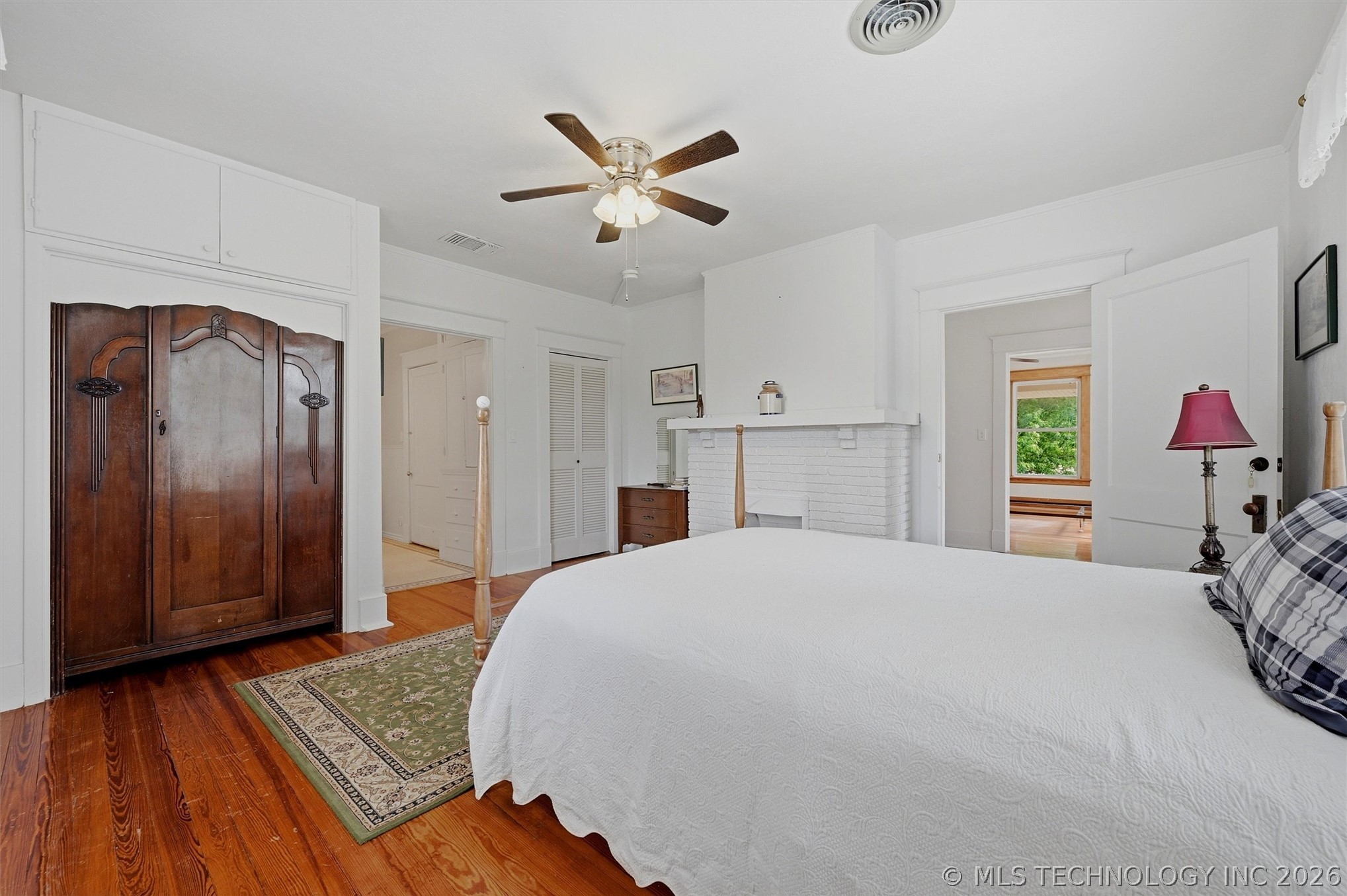 809 W Elm Street Property Photo 31