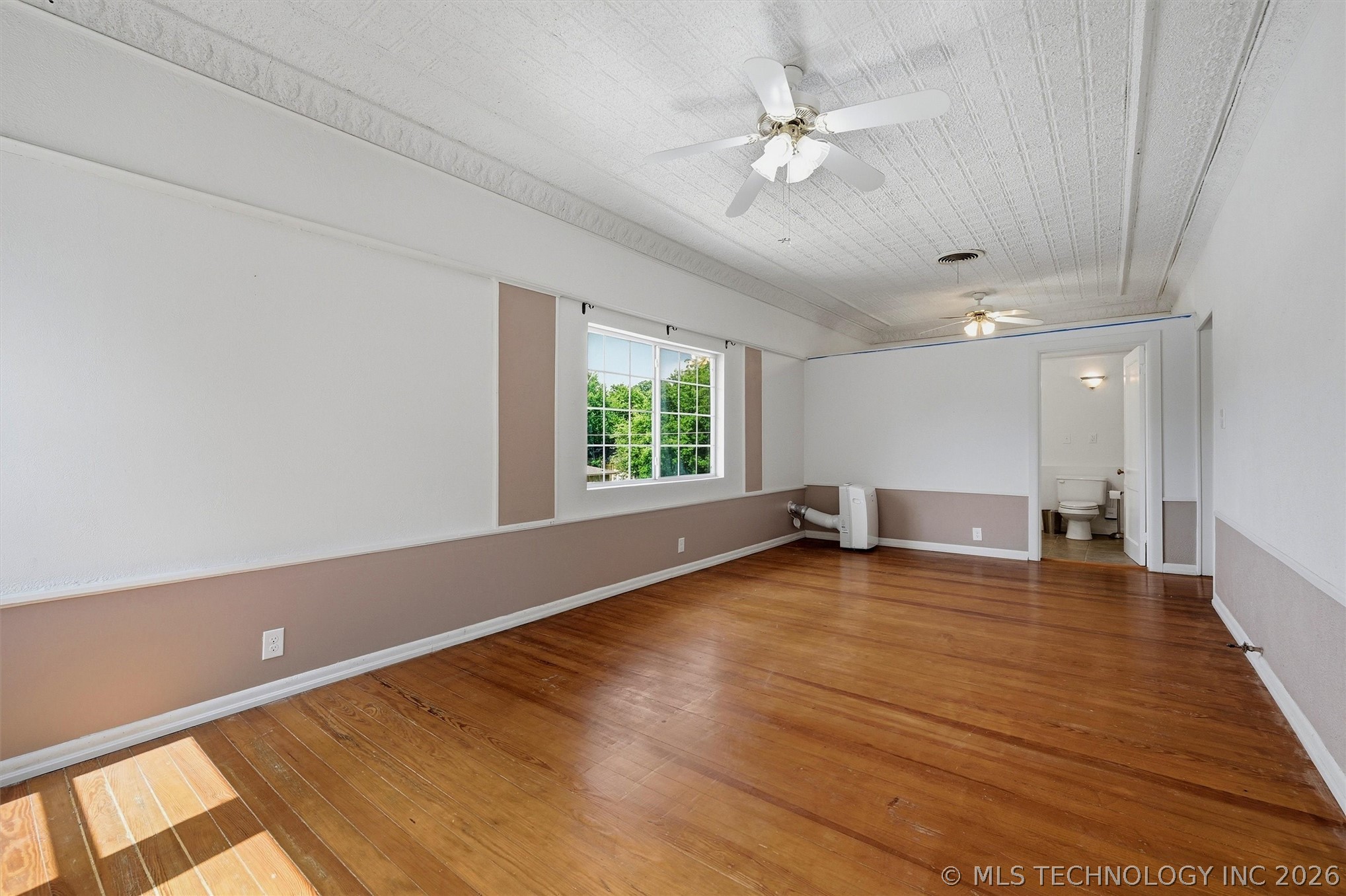 809 W Elm Street Property Photo 33