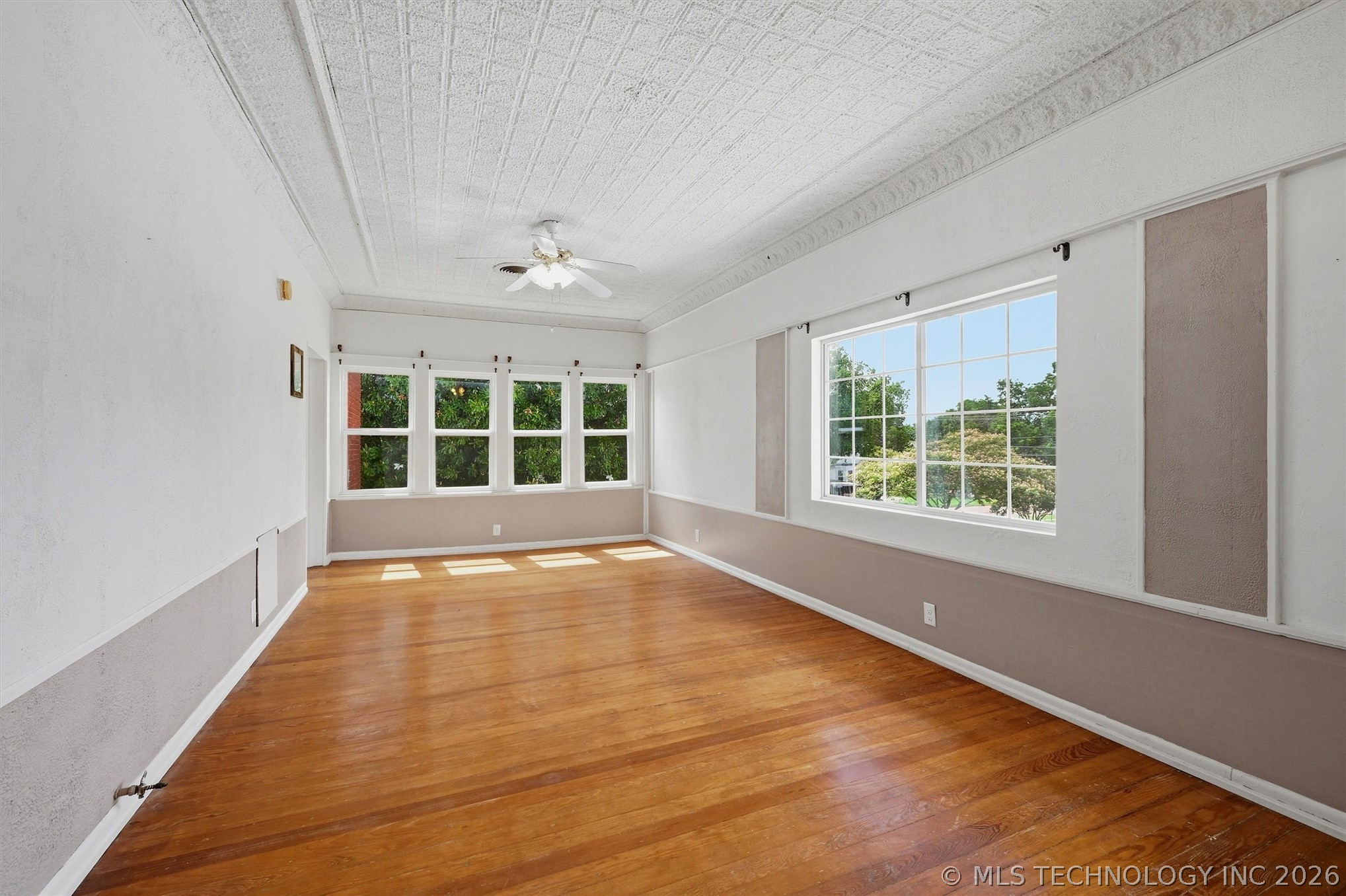 809 W Elm Street Property Photo 34