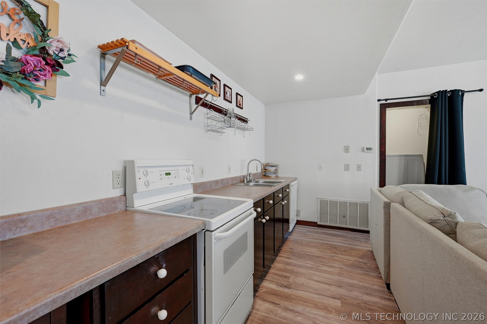 809 W Elm Street Property Photo 54