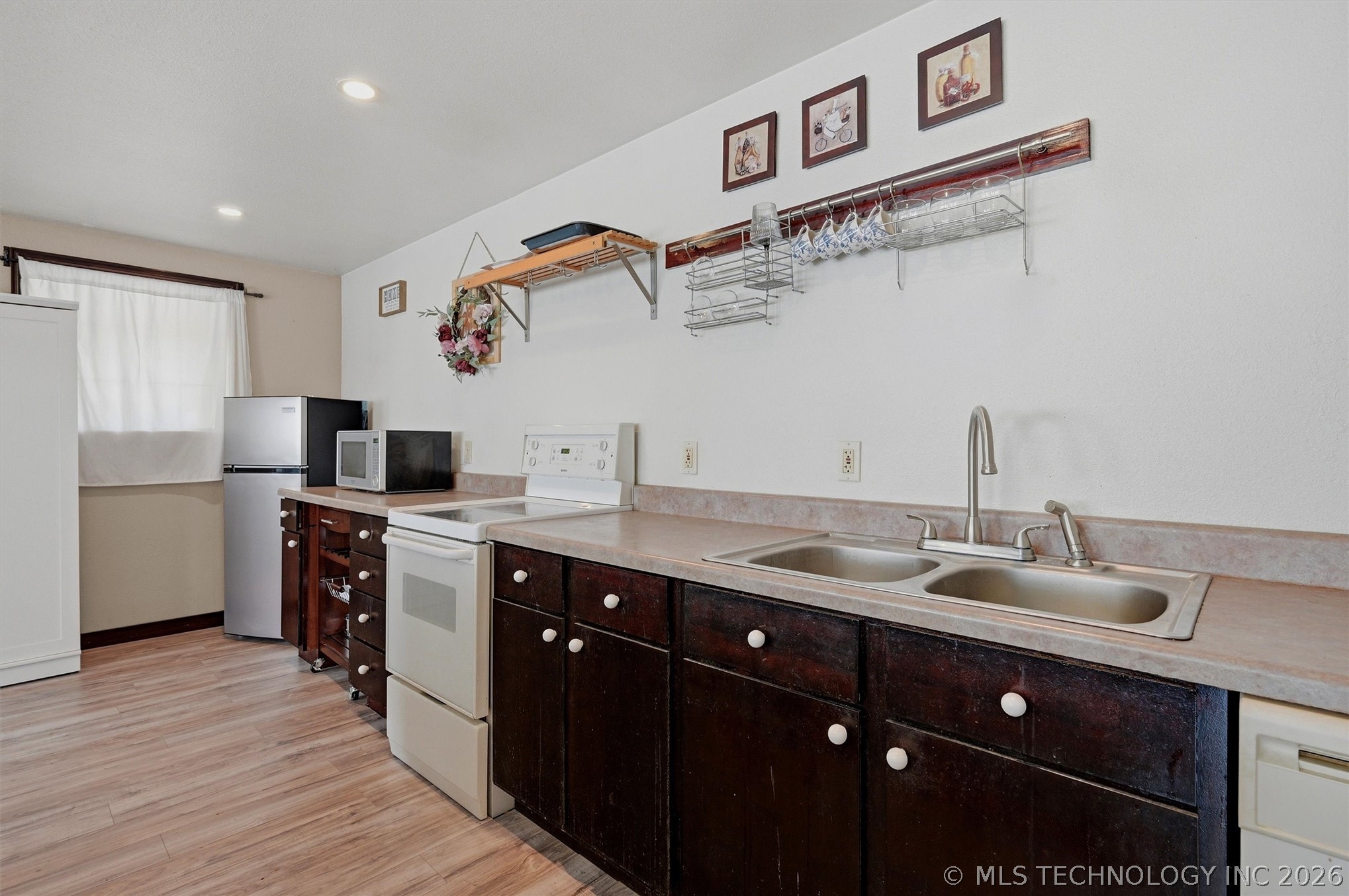809 W Elm Street Property Photo 55