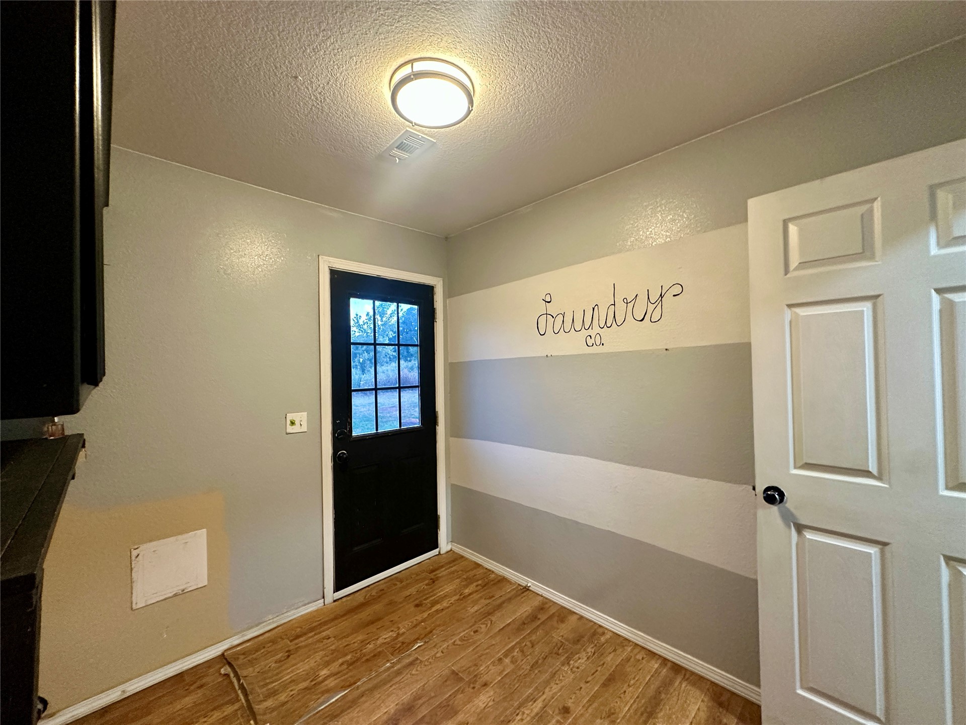 1400 Skyline Drive Property Photo 15