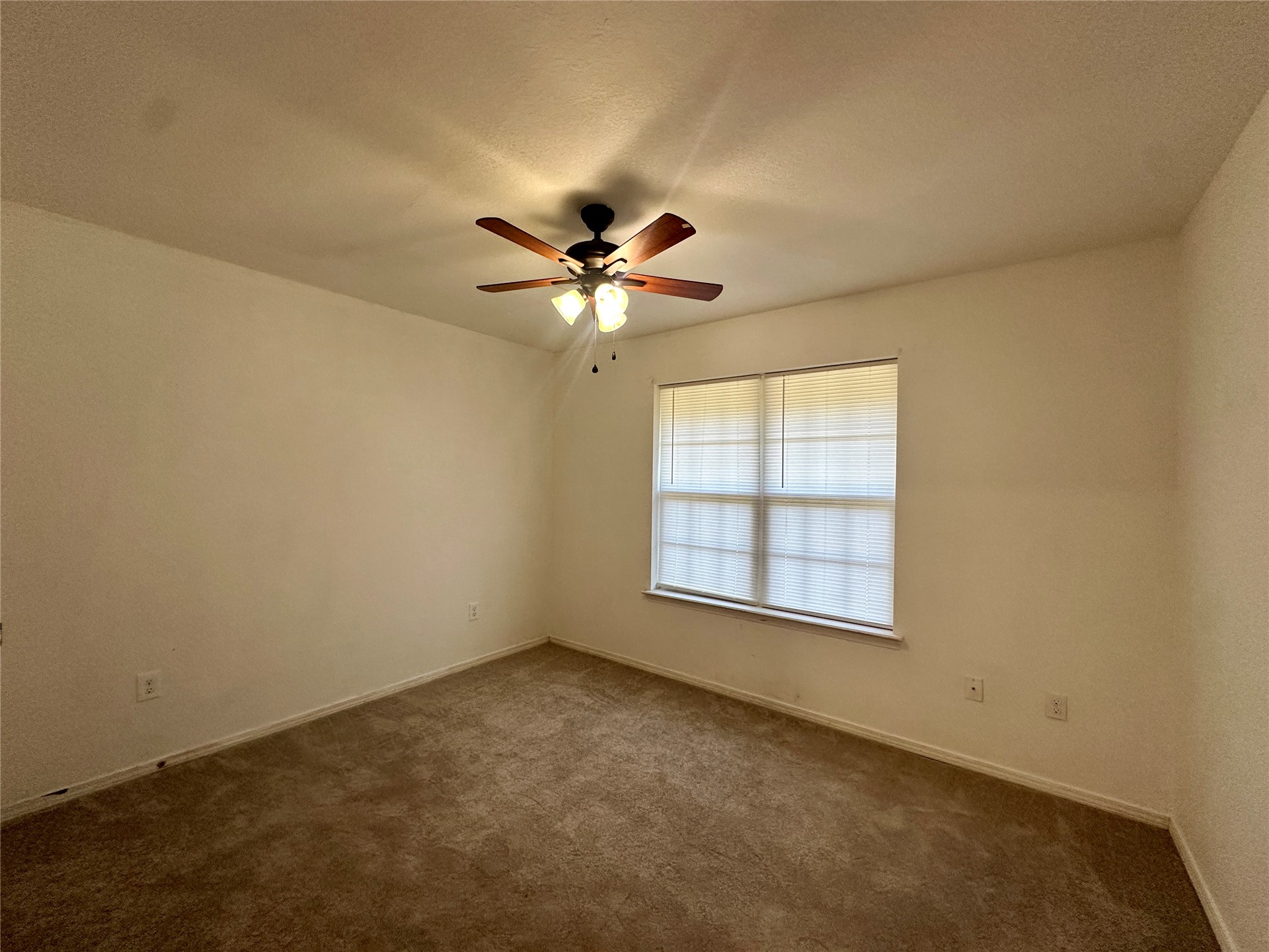 1400 Skyline Drive Property Photo 22