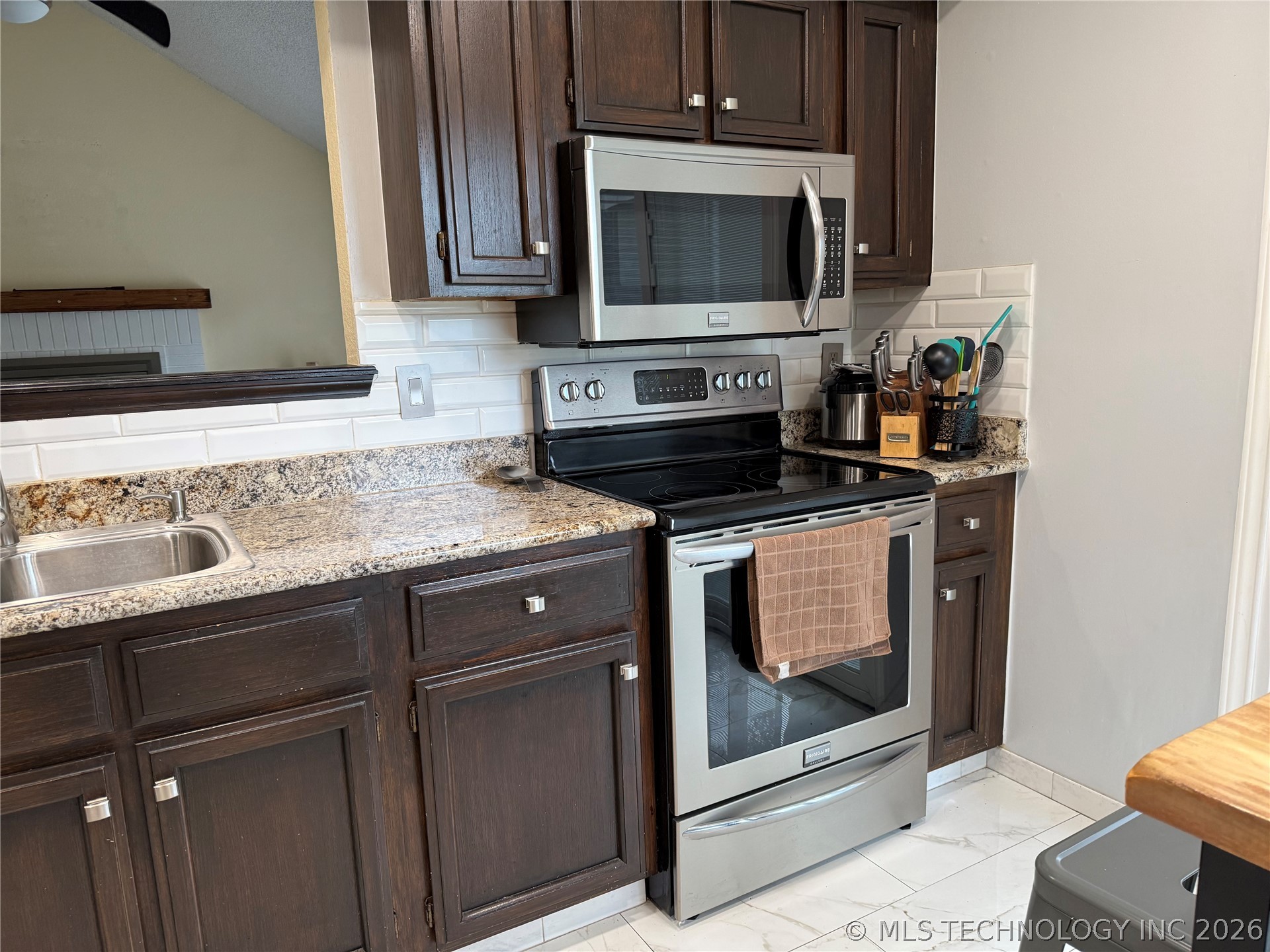 5215 E 90th Street Property Photo 6