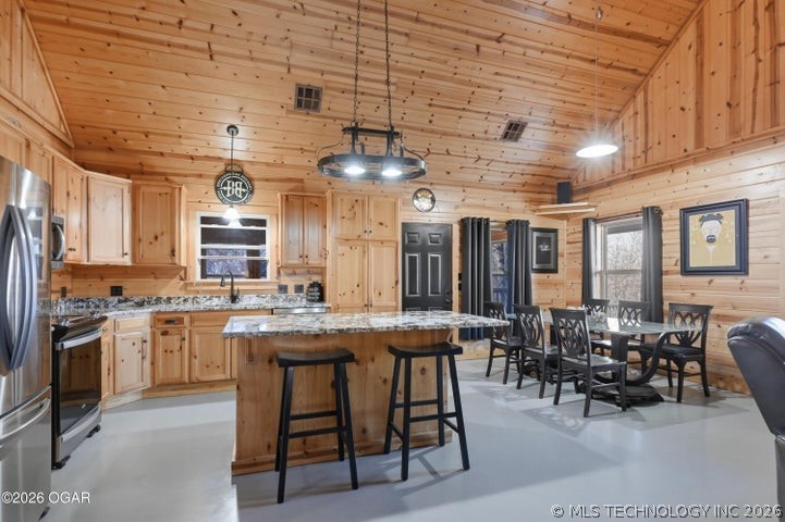 55750 360 Road Property Photo 7