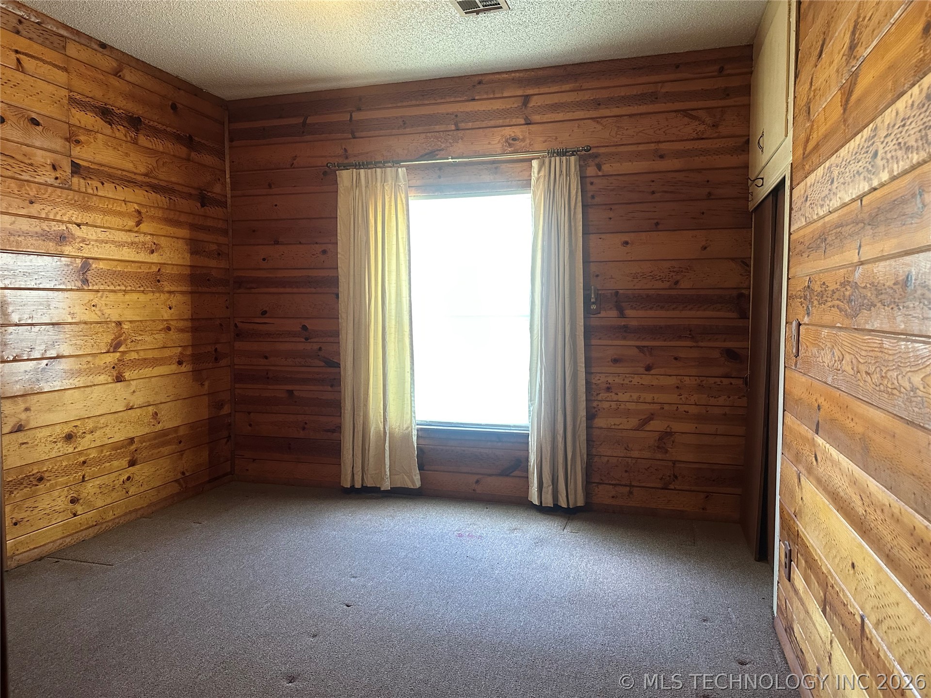 631 S Alabama Avenue Property Photo 6