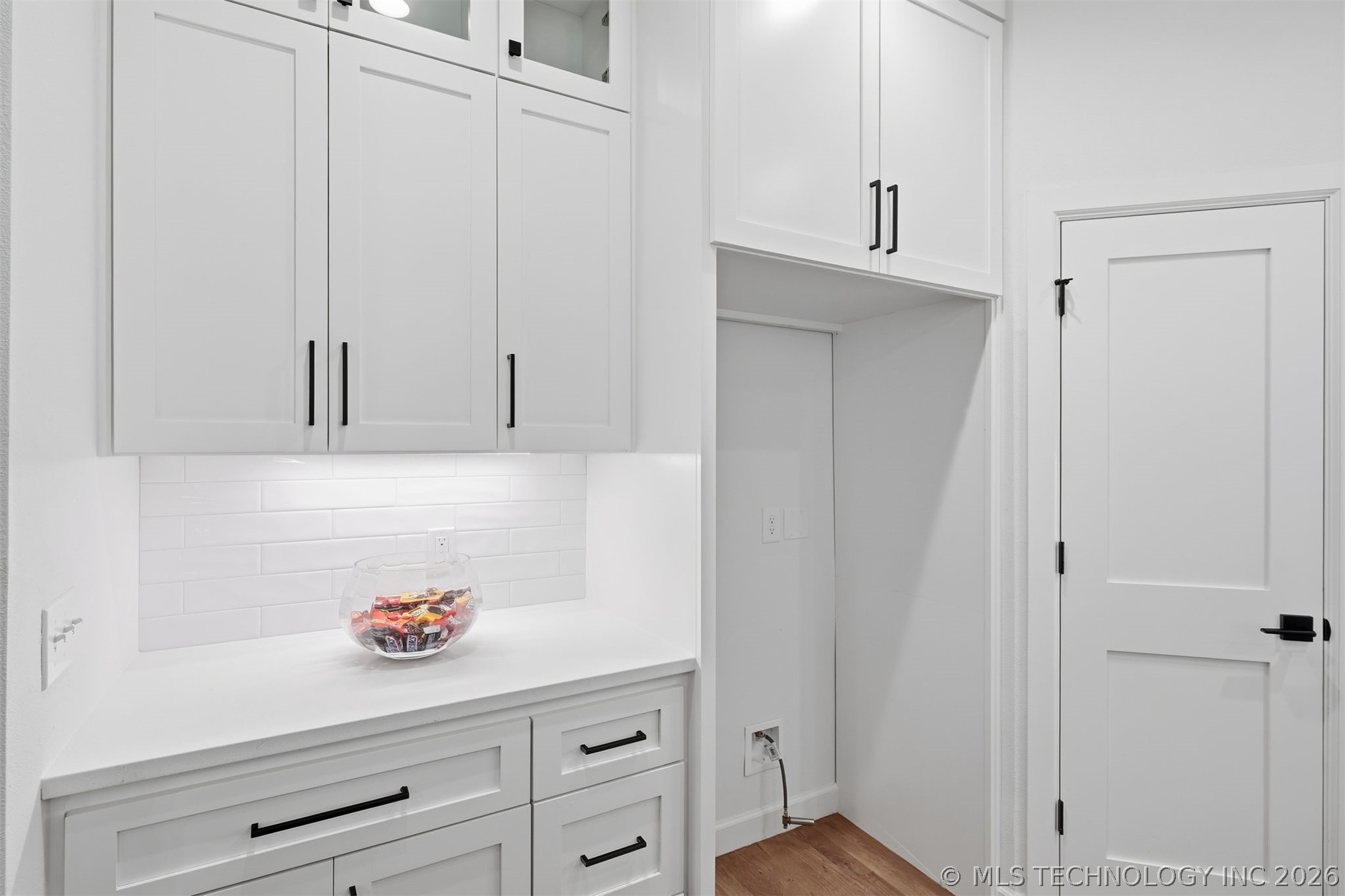 812 W Urbana Street S Property Photo 16