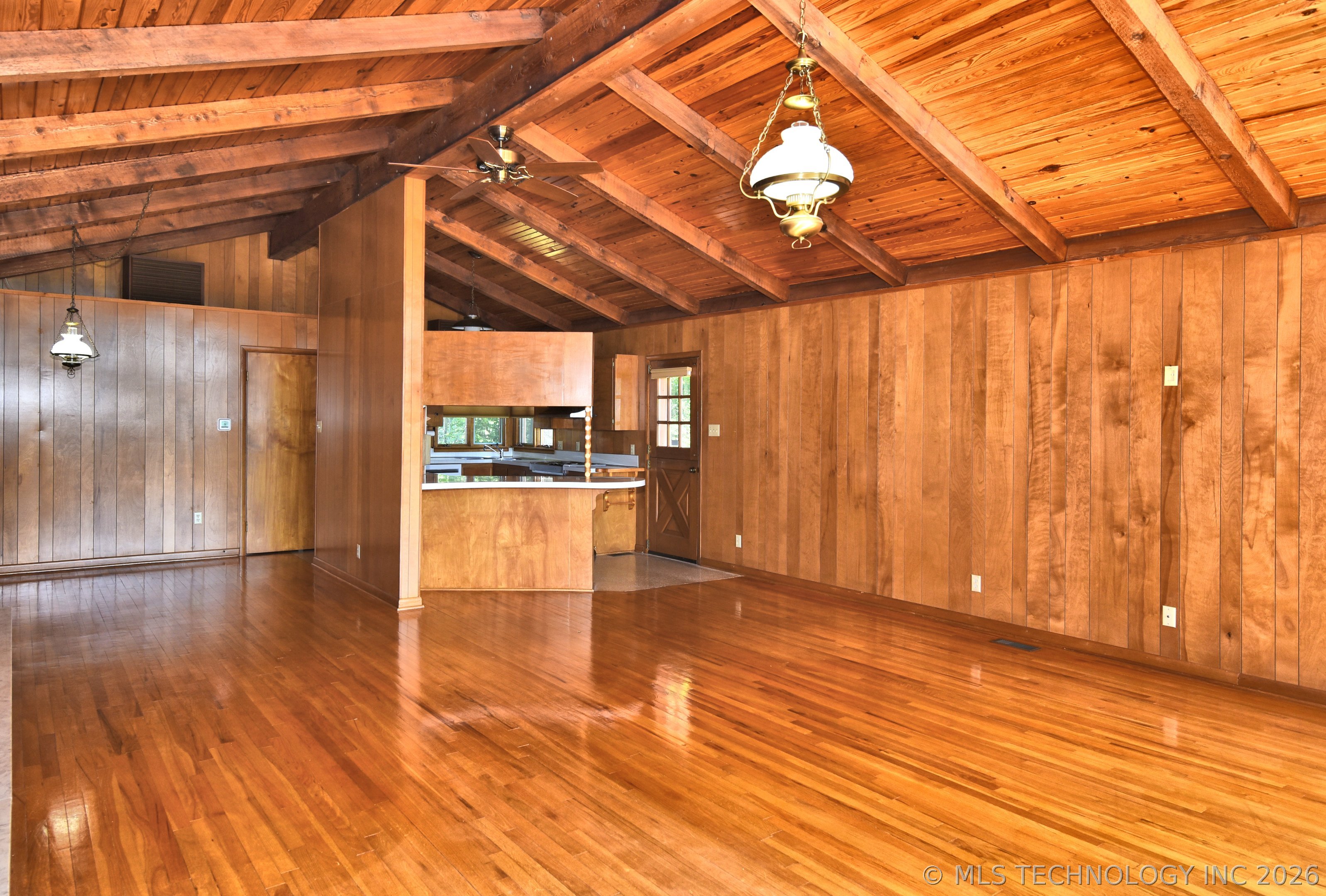 801 Risser Property Photo 6
