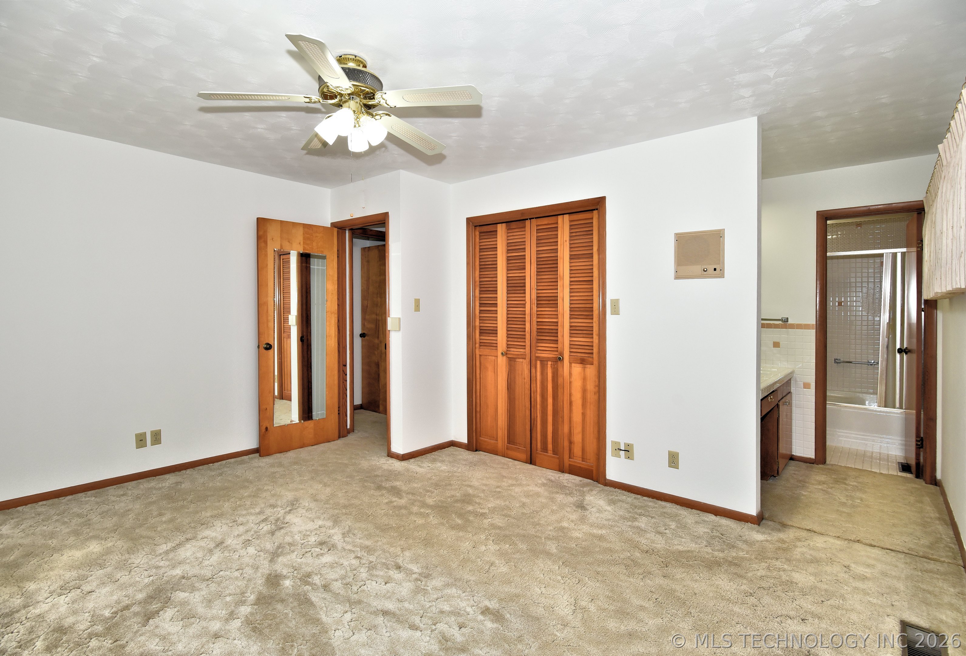 801 Risser Property Photo 17