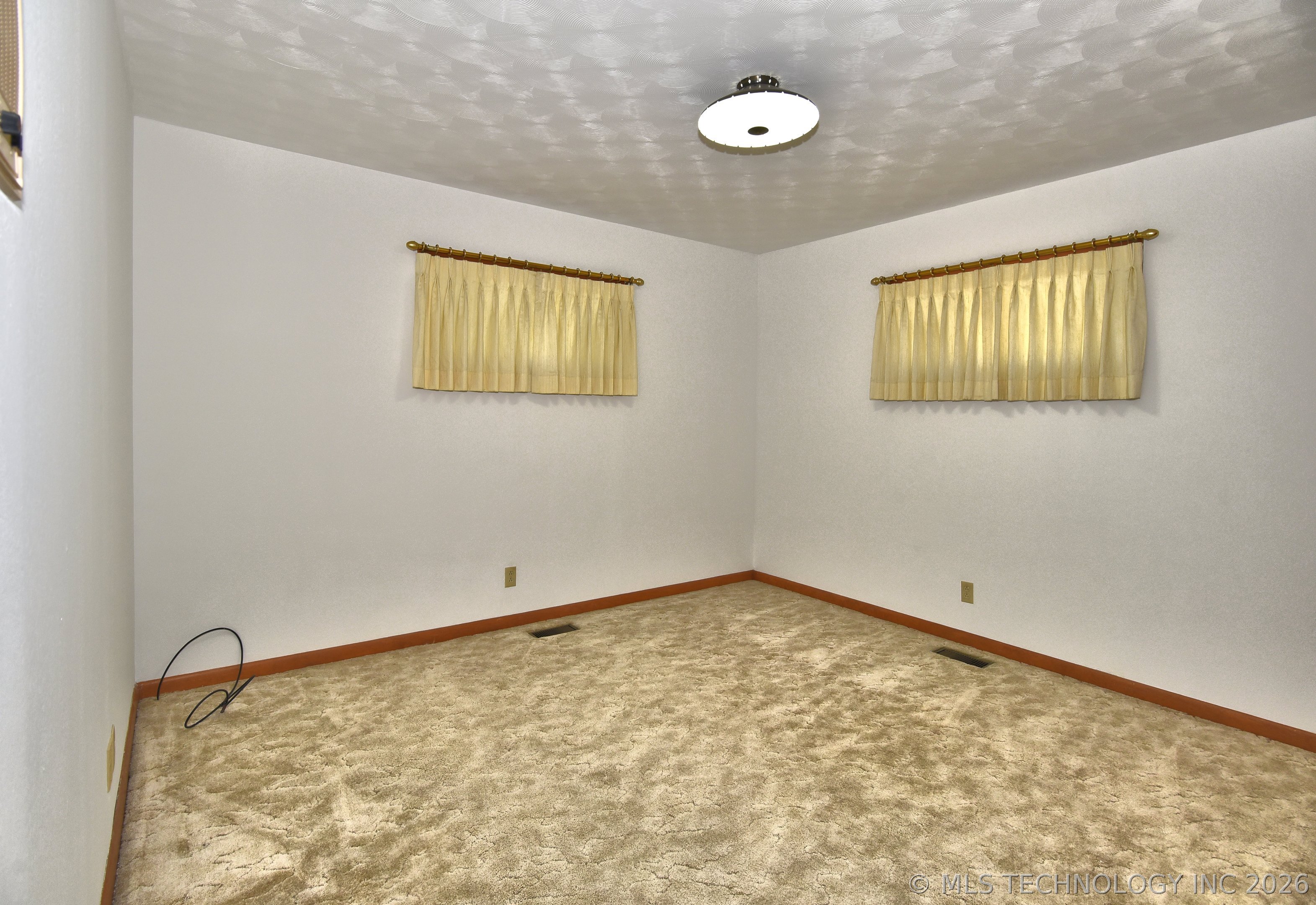 801 Risser Property Photo 24