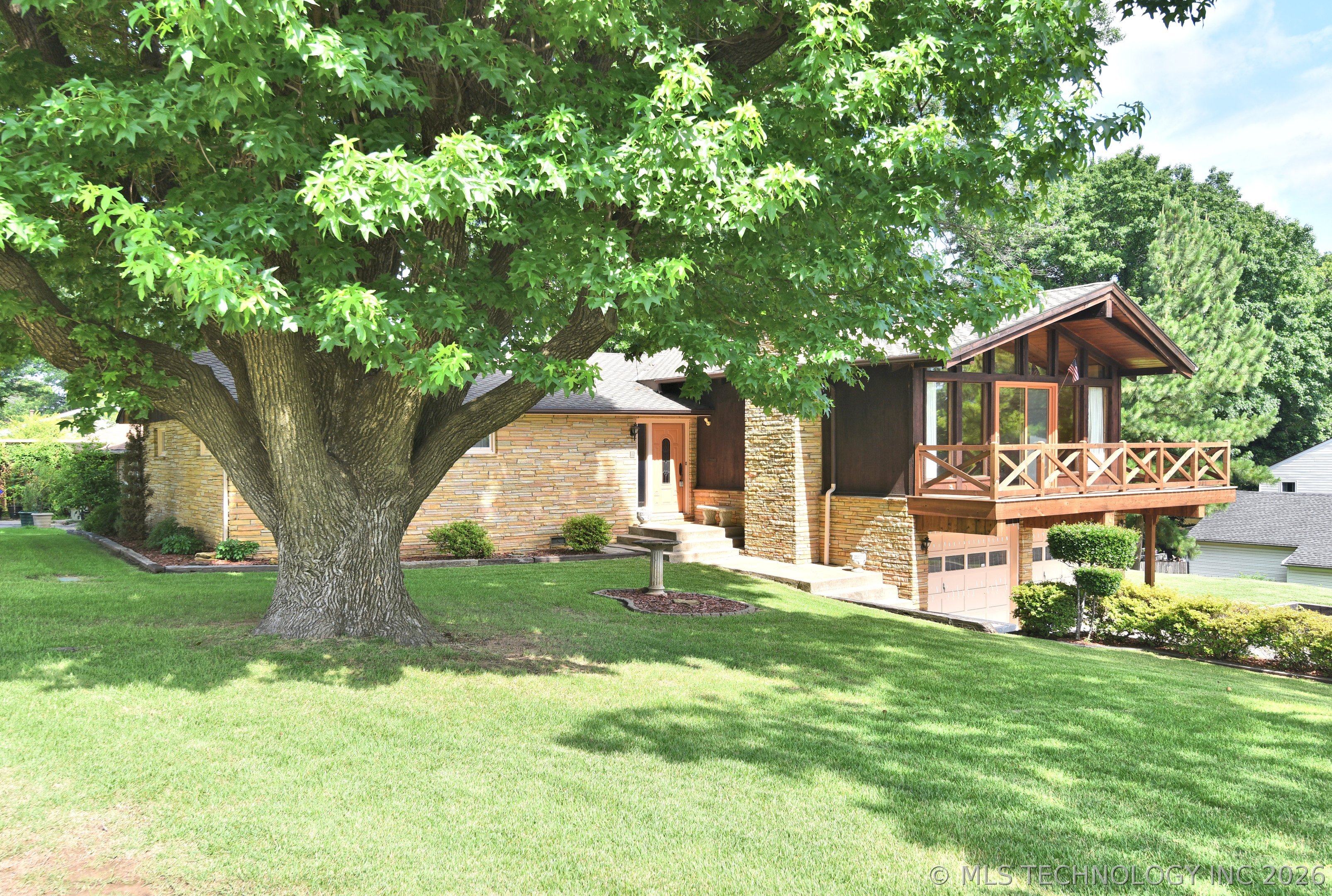 801 Risser Property Photo 32