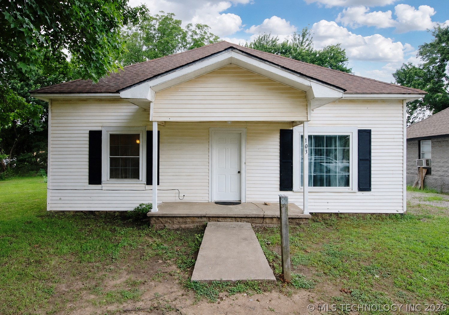 103 S Luella Street Property Photo 1