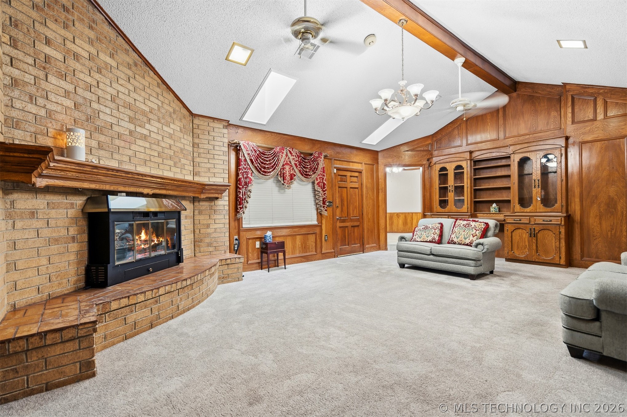521 Circle Drive Property Photo 6