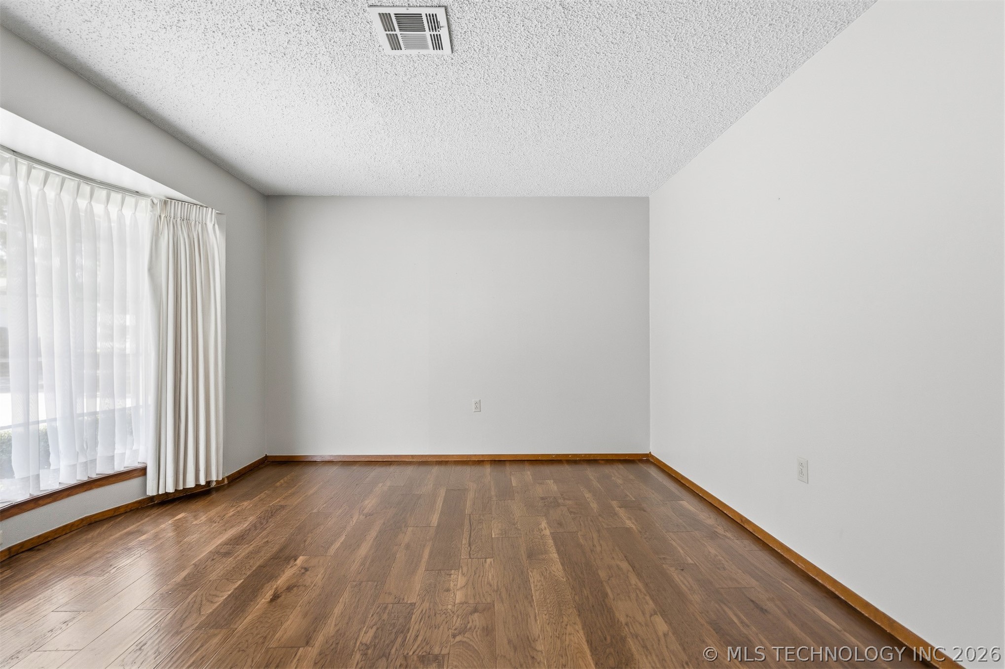 521 Circle Drive Property Photo 14