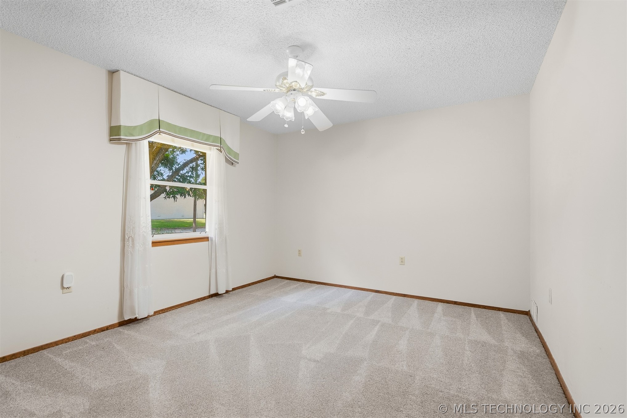 521 Circle Drive Property Photo 25