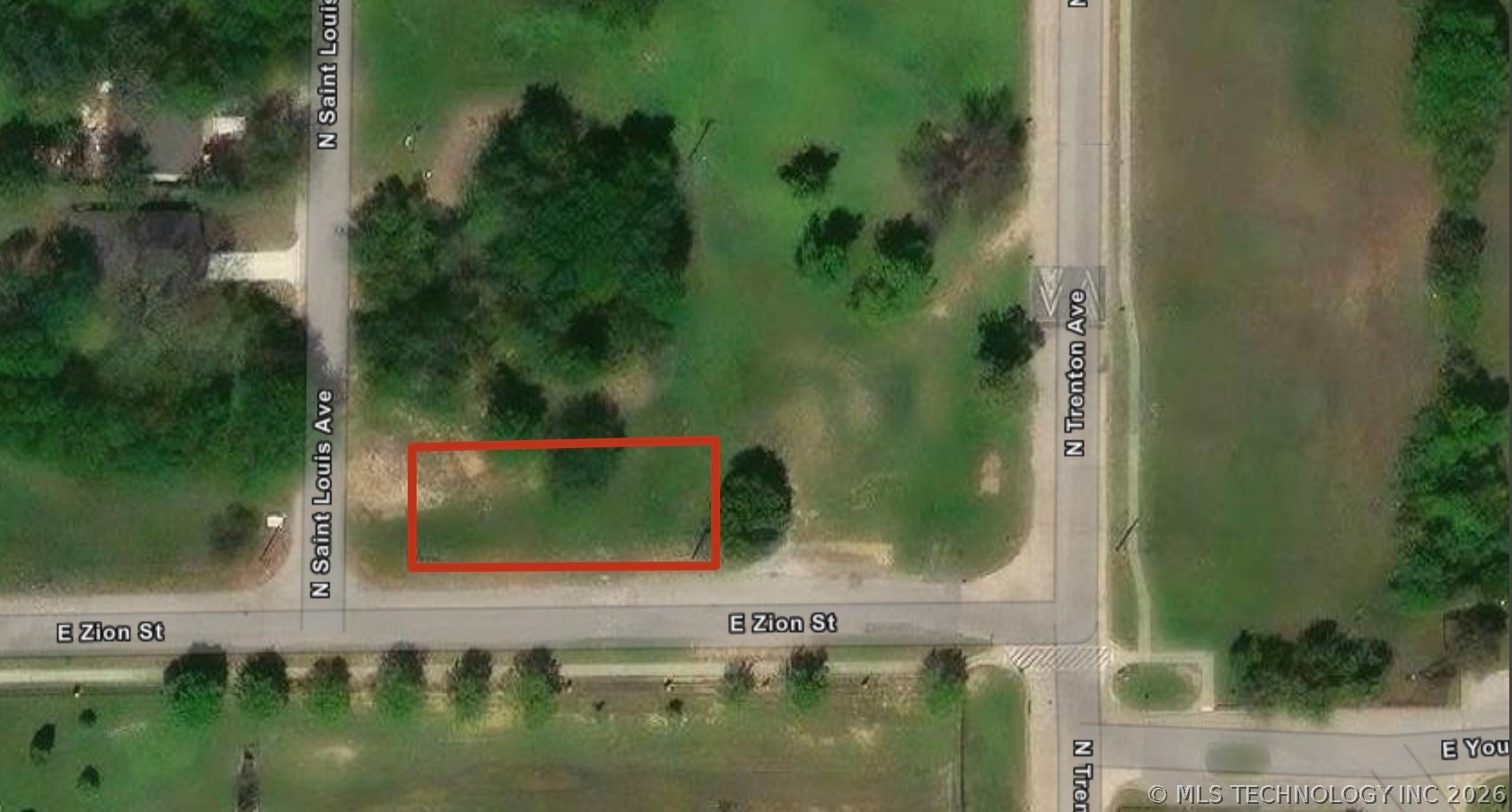 N St Louis Avenue Property Photo 4