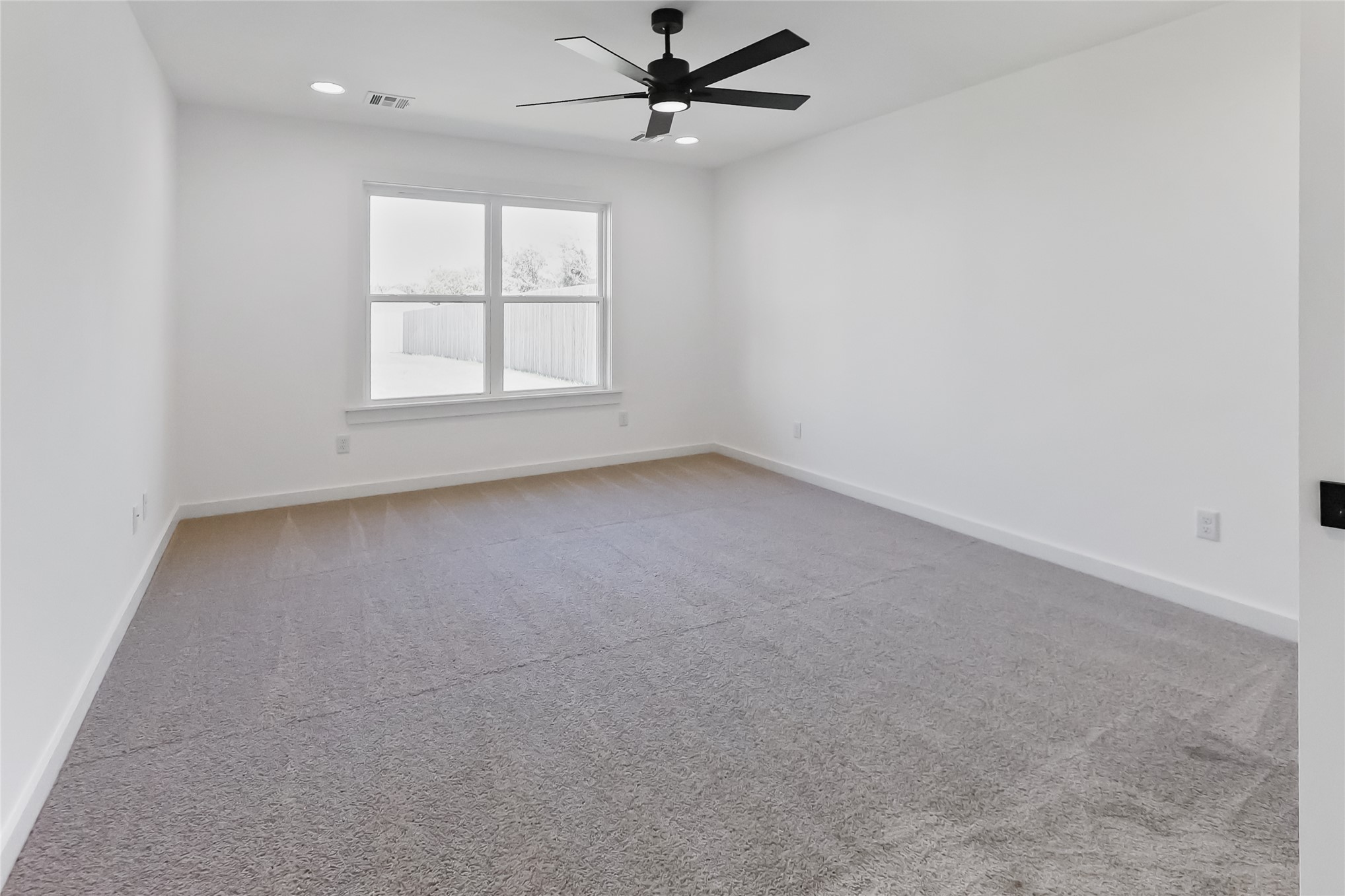 4611 S Chestnut Avenue Property Photo 17