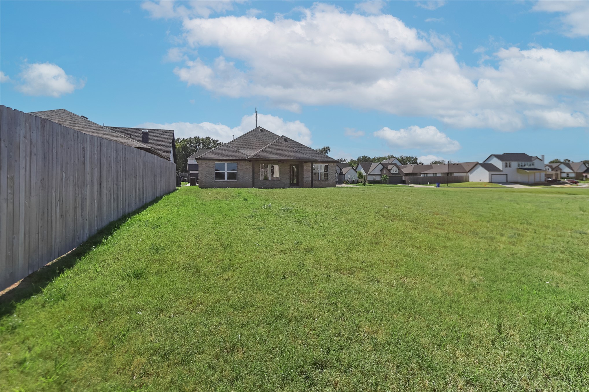 4611 S Chestnut Avenue Property Photo 26
