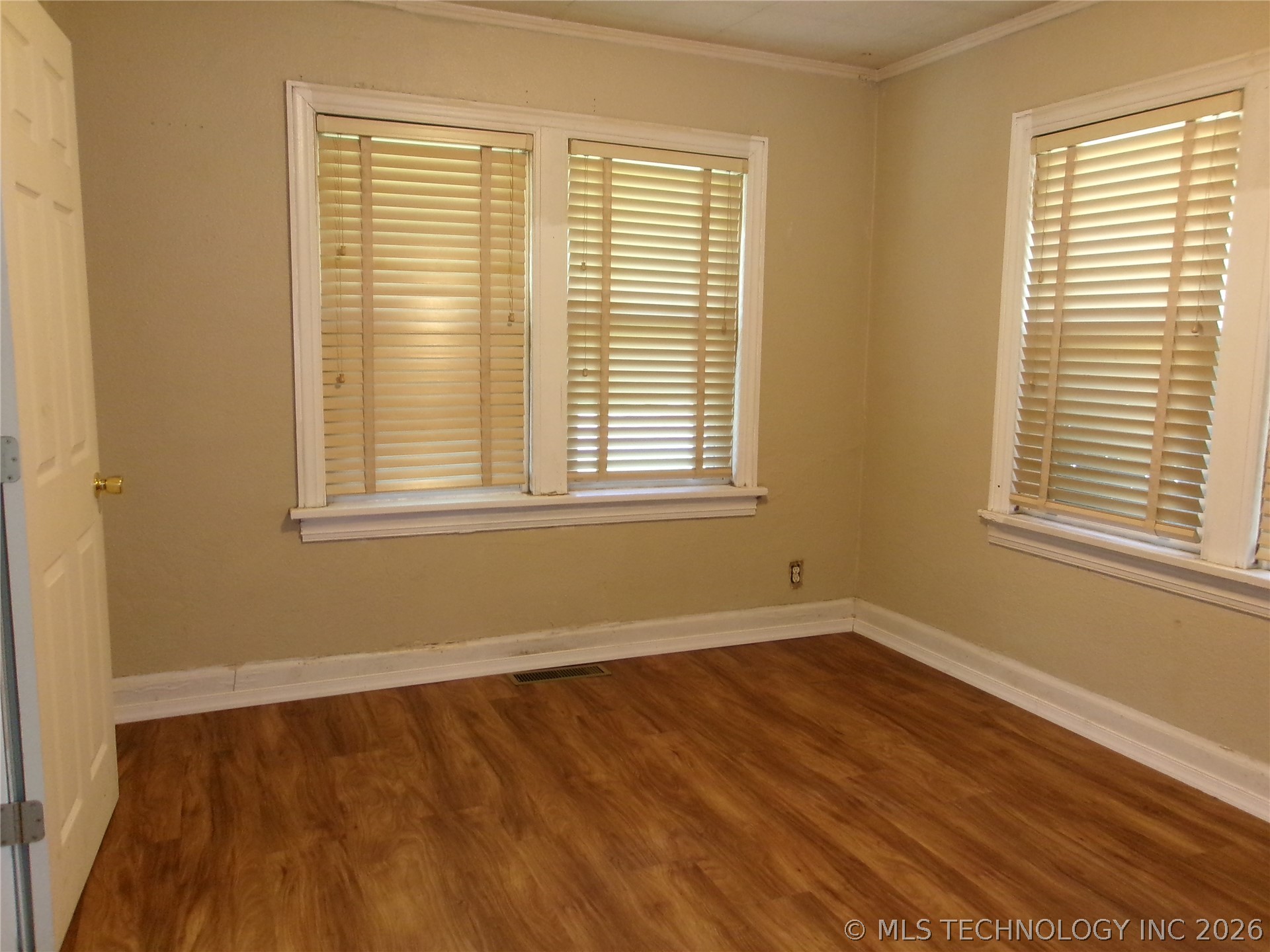 1605 Houston Street Property Photo 10