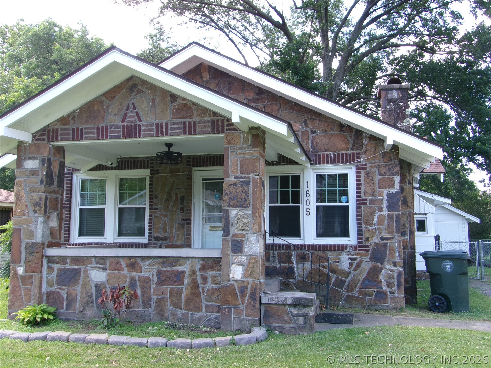 1605 Houston Street Property Photo 23