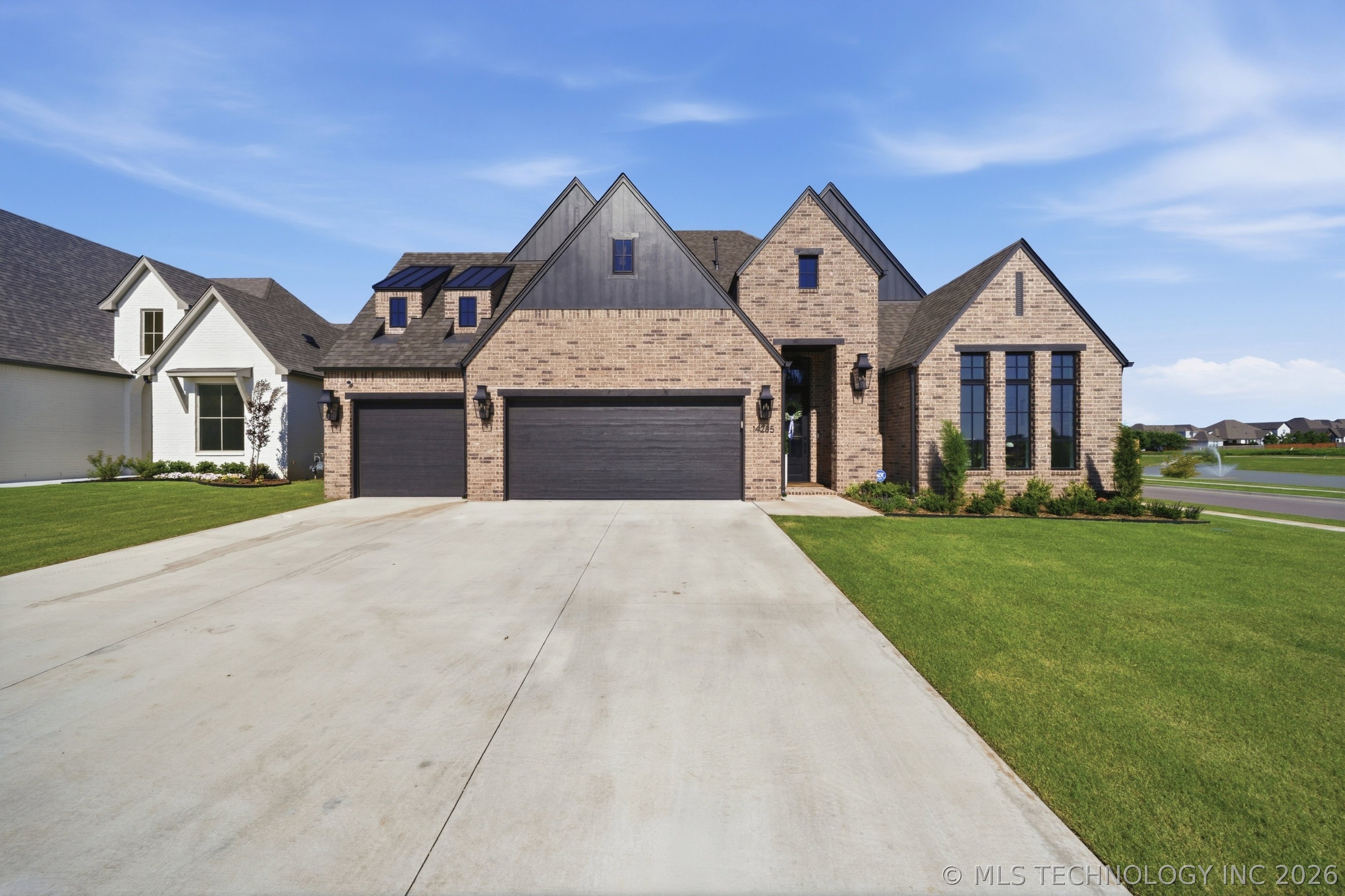 14285 S Delaware Place Property Photo 4