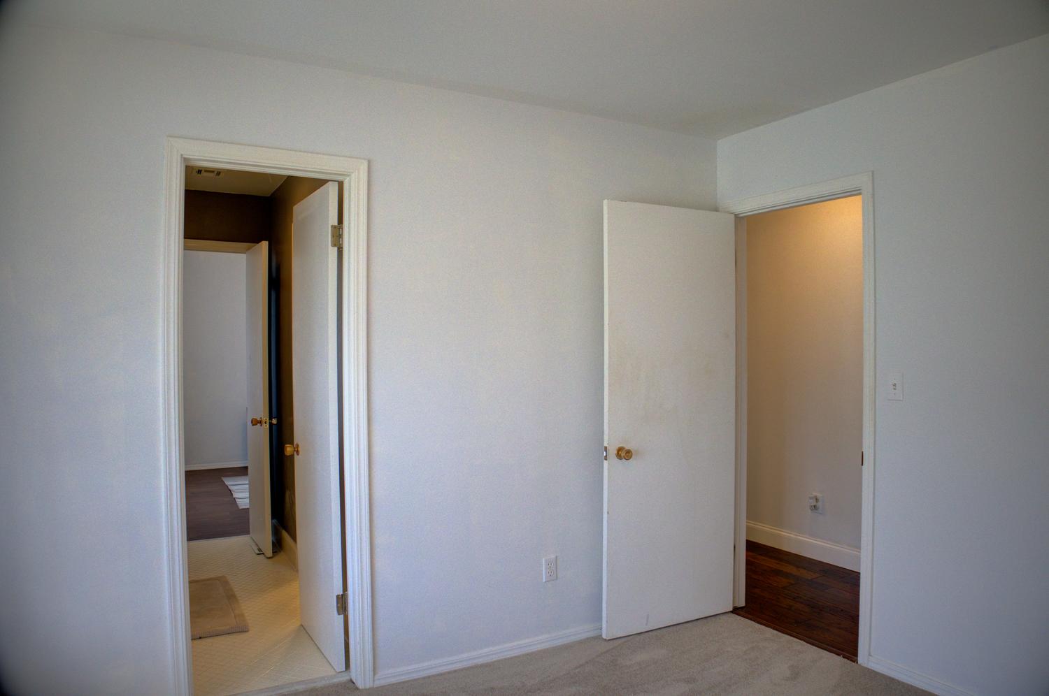 4739 S Lakewood Avenue Property Photo 35
