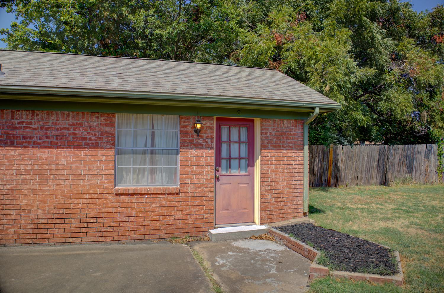4739 S Lakewood Avenue Property Photo 47
