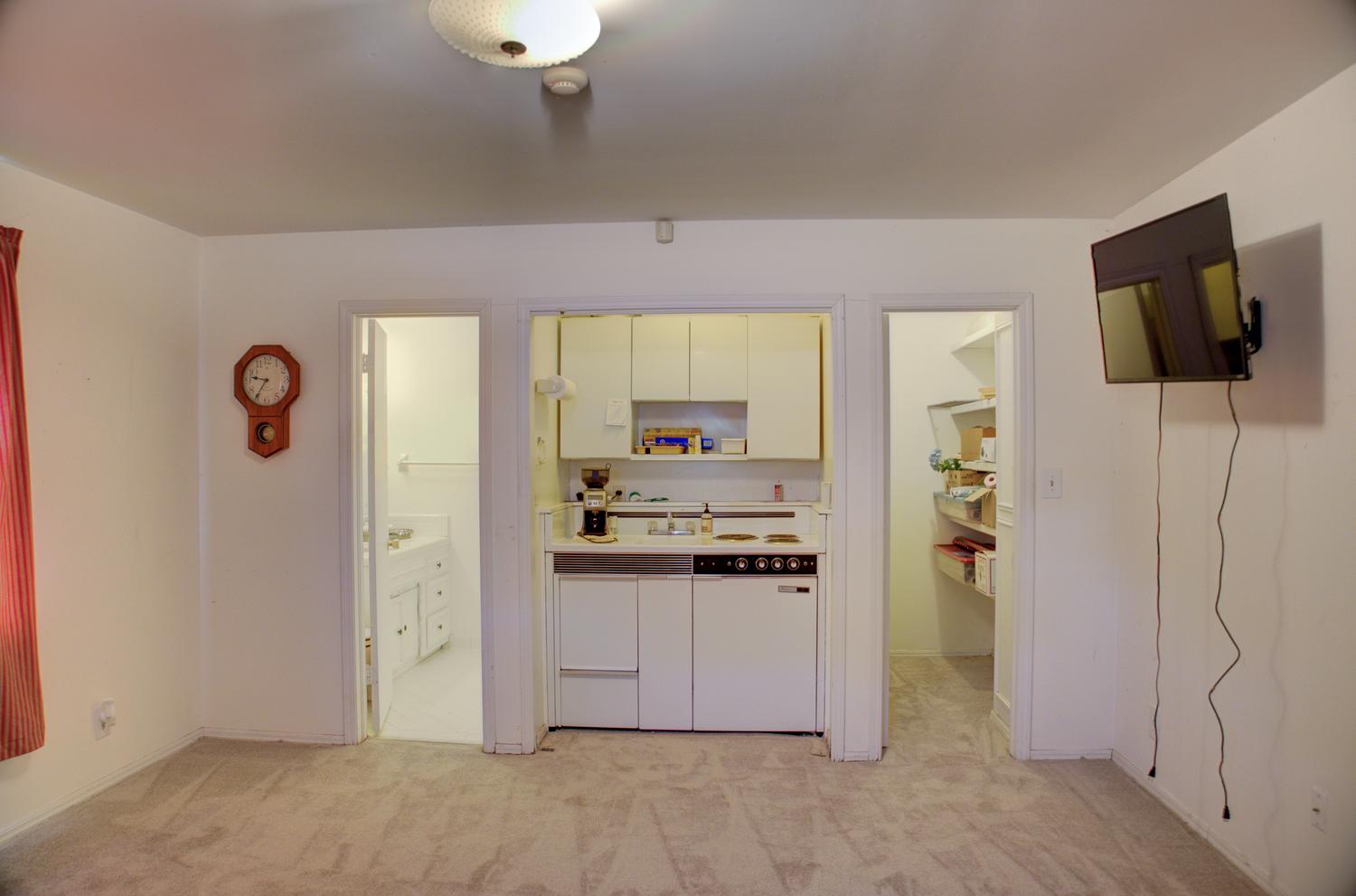 4739 S Lakewood Avenue Property Photo 50