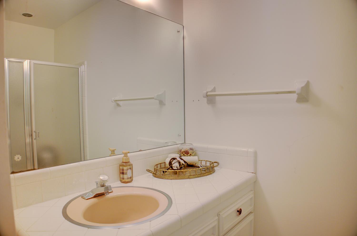 4739 S Lakewood Avenue Property Photo 51